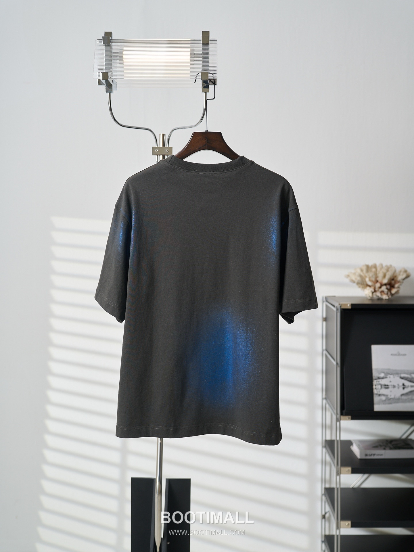 Acne Studios 2026 S/S Cotton Gradient Foil Logo Print T-Shirt 아크네스튜디오 2026SS 코튼 그라데이션 포일 로고 프린트 티셔츠 22