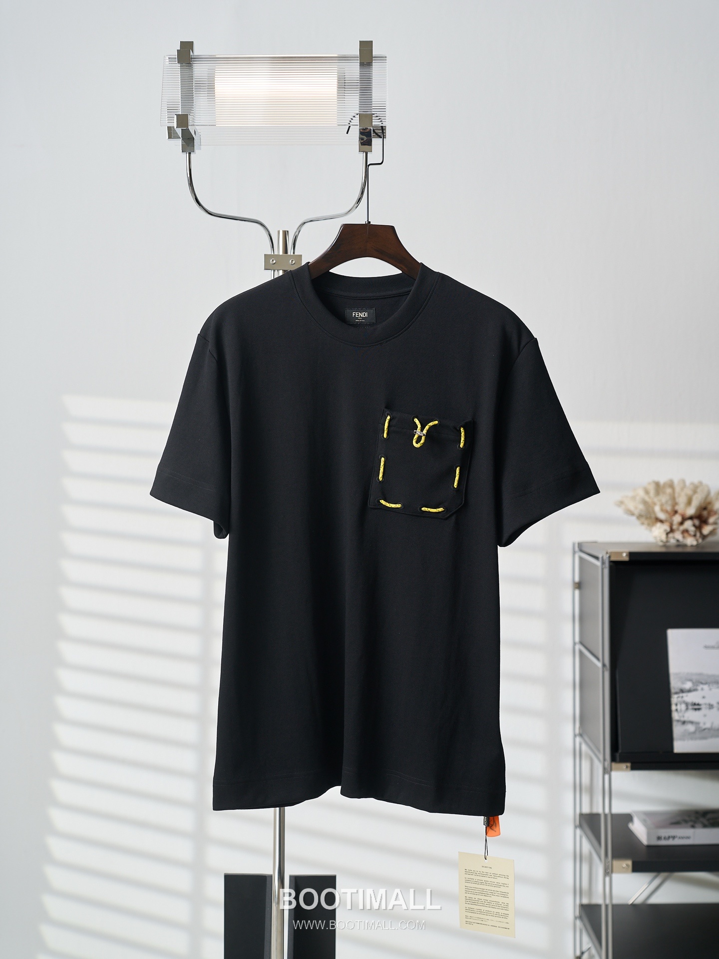 Fendi 2026 S/S Cotton Ribbon Pocket Embroidered Logo T-Shirt 펜디 2026SS 코튼 리본 포켓 자수 로고 티셔츠 11