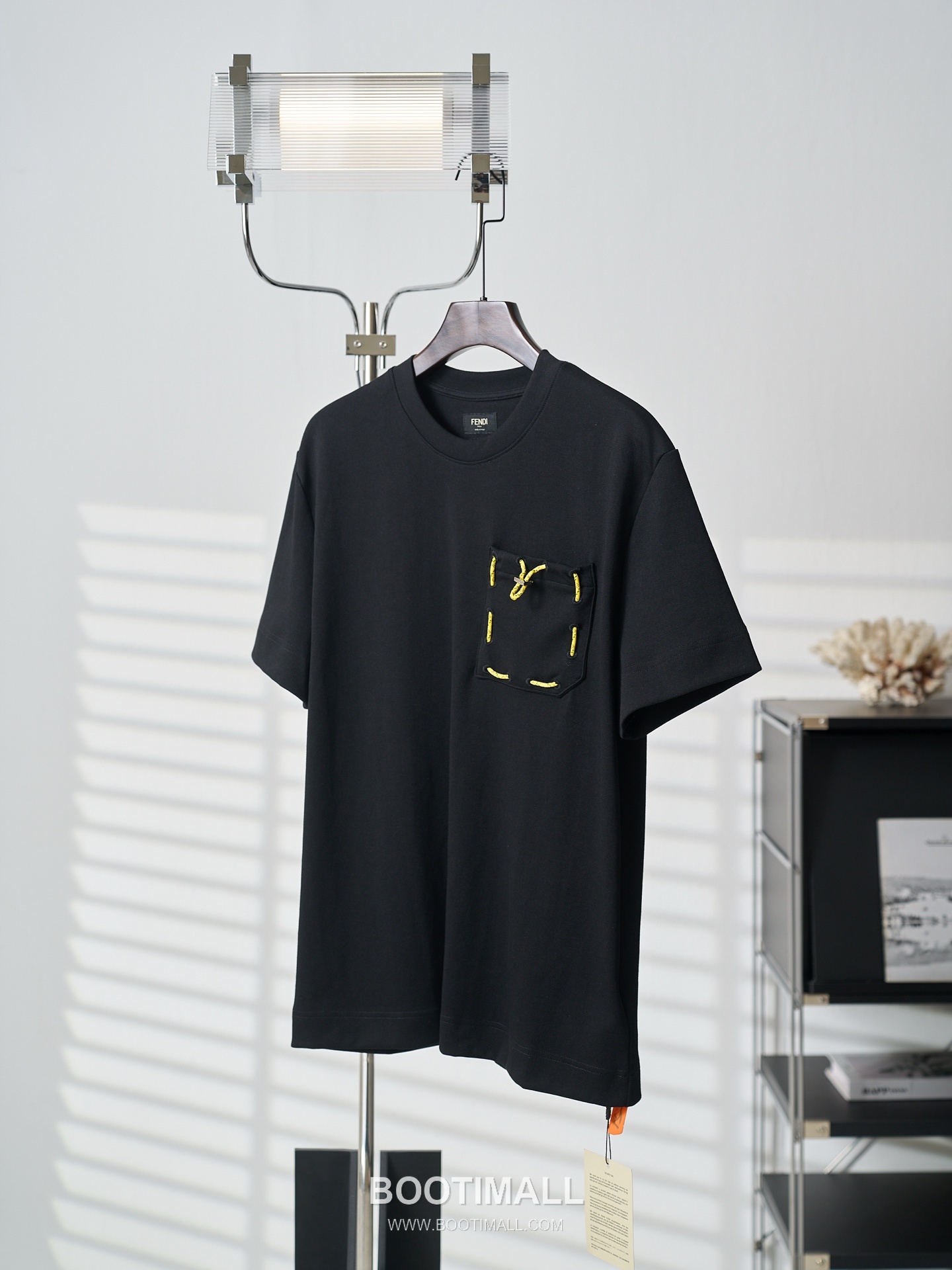 Fendi 2026 S/S Cotton Ribbon Pocket Embroidered Logo T-Shirt 펜디 2026SS 코튼 리본 포켓 자수 로고 티셔츠 13