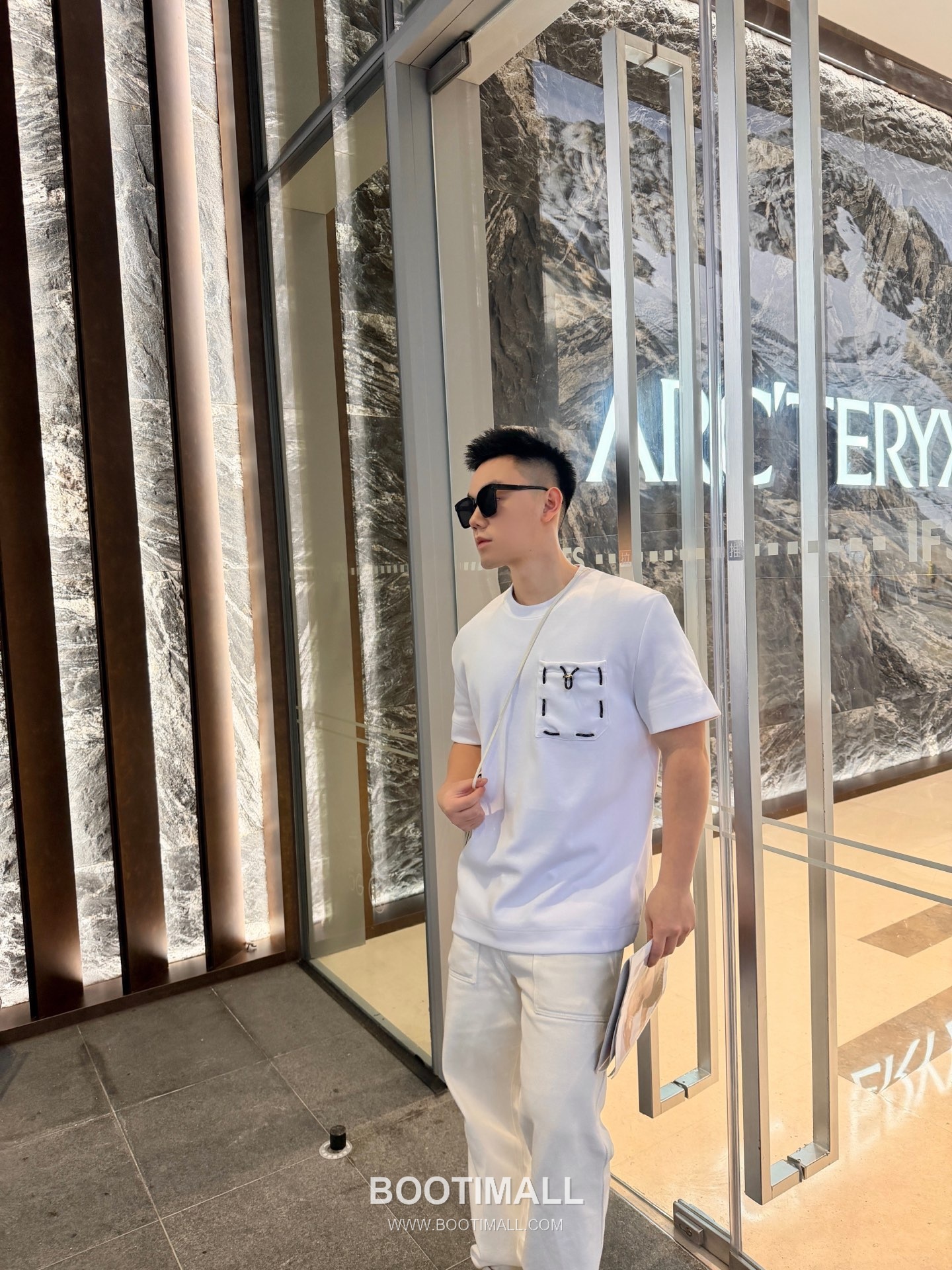 Fendi 2026 S/S Cotton Ribbon Pocket Embroidered Logo T-Shirt 펜디 2026SS 코튼 리본 포켓 자수 로고 티셔츠 5