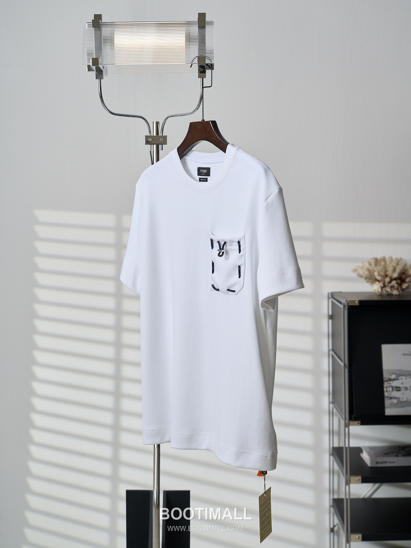 Fendi 2026 S/S Cotton Ribbon Pocket Embroidered Logo T-Shirt 펜디 2026SS 코튼 리본 포켓 자수 로고 티셔츠 14