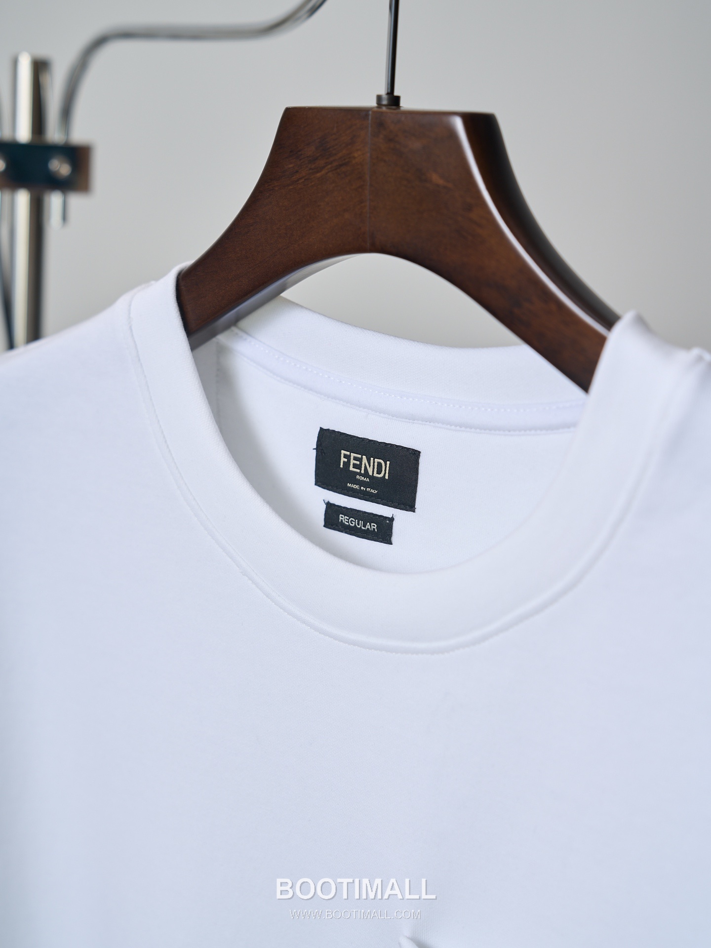 Fendi 2026 S/S Cotton Ribbon Pocket Embroidered Logo T-Shirt 펜디 2026SS 코튼 리본 포켓 자수 로고 티셔츠 15