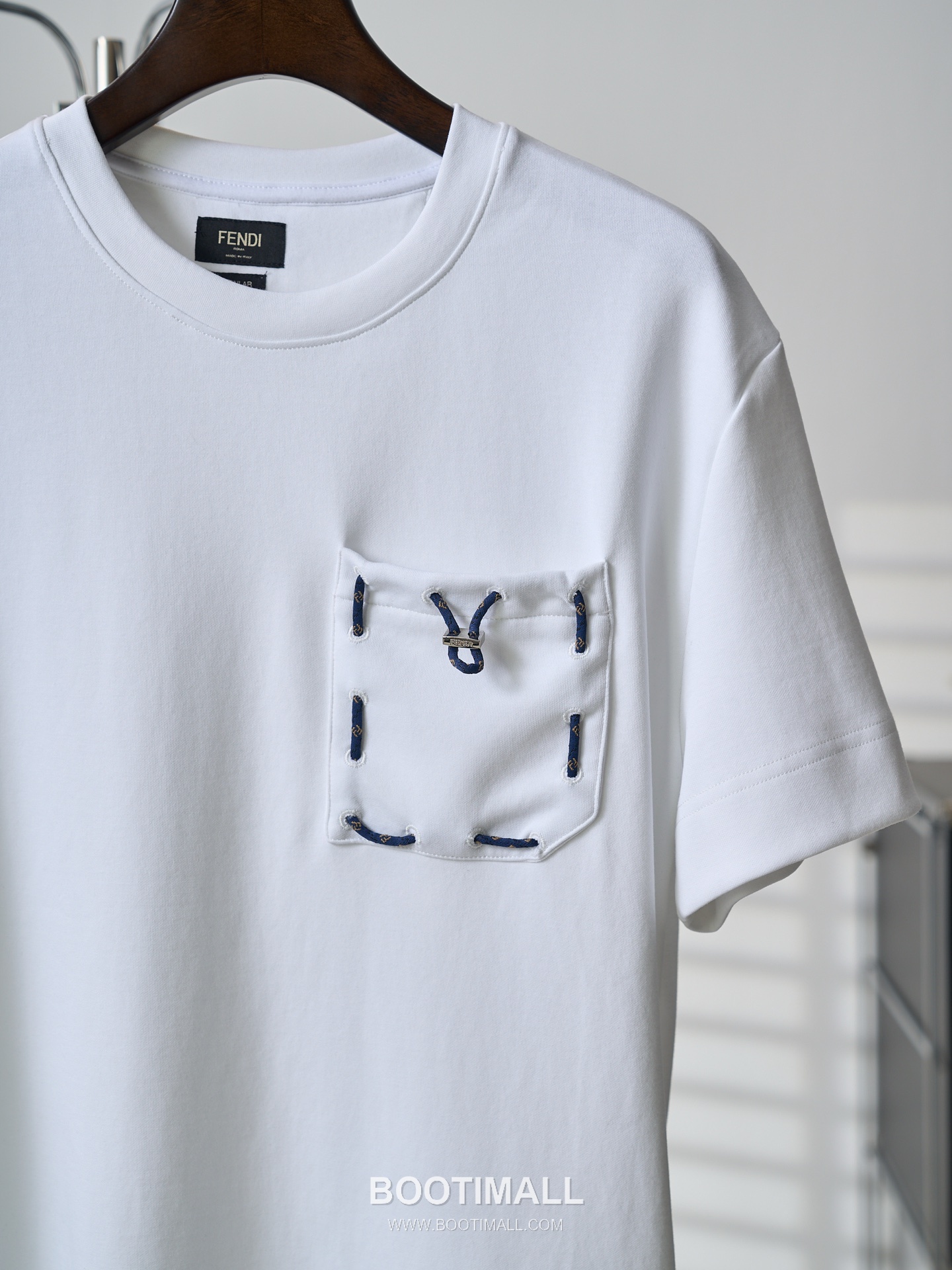 Fendi 2026 S/S Cotton Ribbon Pocket Embroidered Logo T-Shirt 펜디 2026SS 코튼 리본 포켓 자수 로고 티셔츠 16