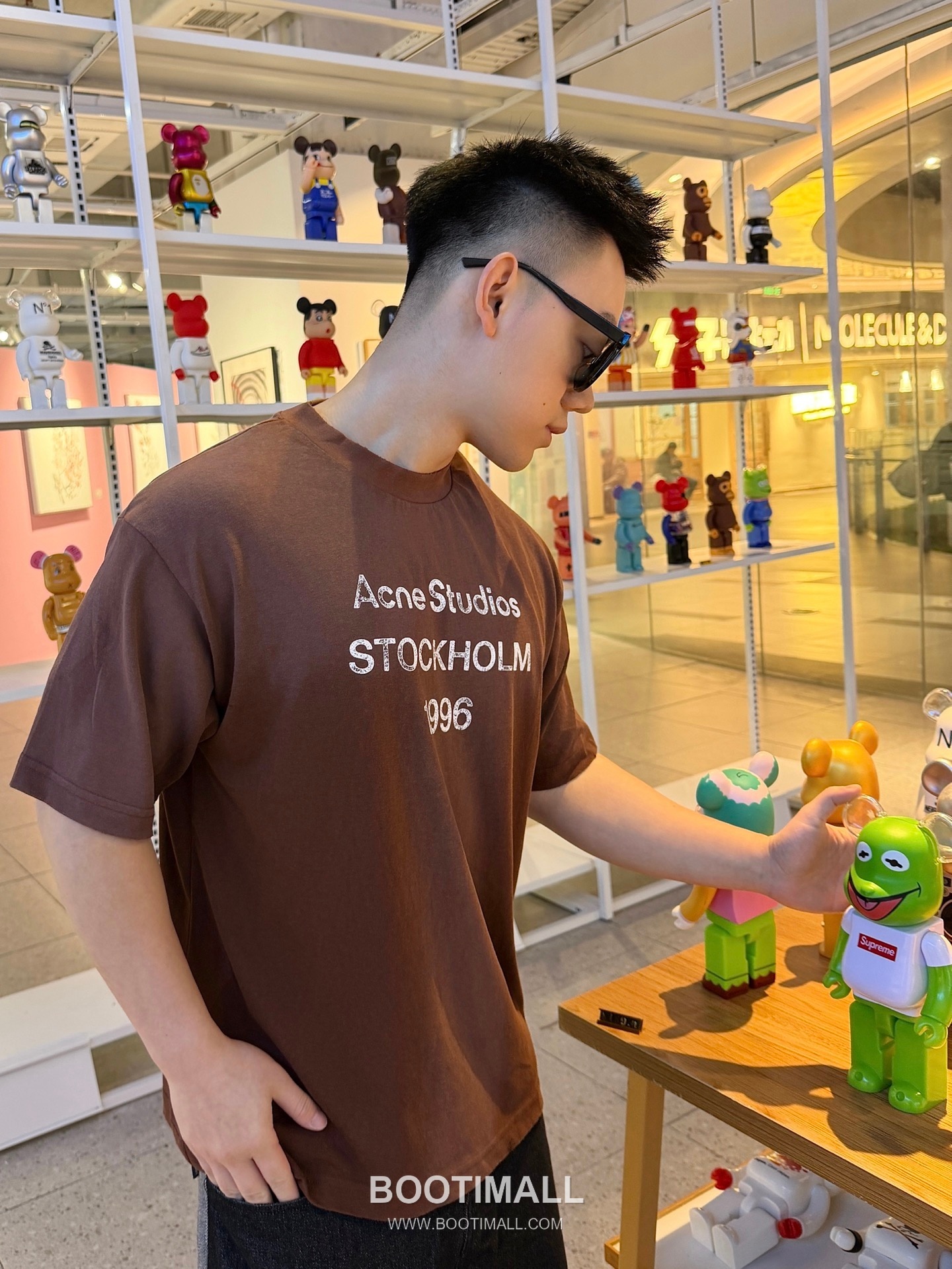 Acne Studios 2026 S/S Cotton Vintage Spray Print Logo T-Shirt 아크네스튜디오 2026SS 코튼 빈티지 스프레이 프린트 로고 티셔츠 6