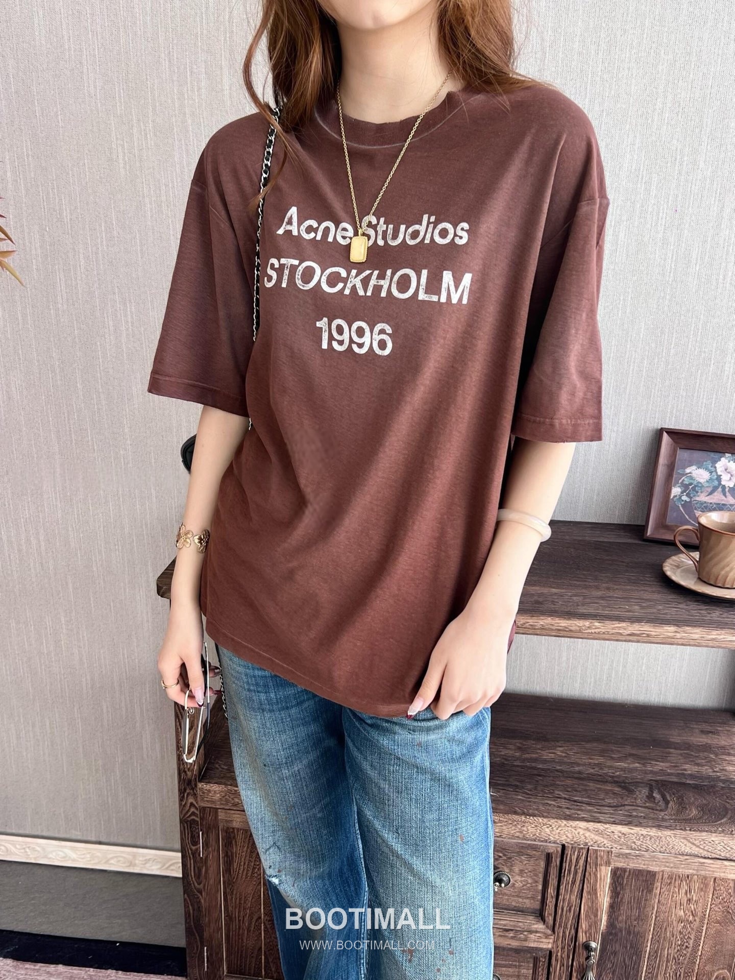 Acne Studios 2026 S/S Cotton Vintage Spray Print Logo T-Shirt 아크네스튜디오 2026SS 코튼 빈티지 스프레이 프린트 로고 티셔츠 17