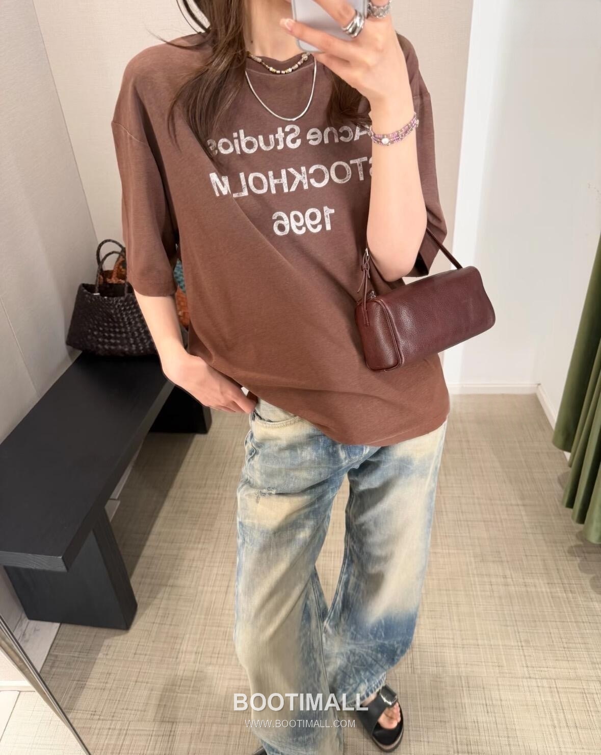 Acne Studios 2026 S/S Cotton Vintage Spray Print Logo T-Shirt 아크네스튜디오 2026SS 코튼 빈티지 스프레이 프린트 로고 티셔츠 18