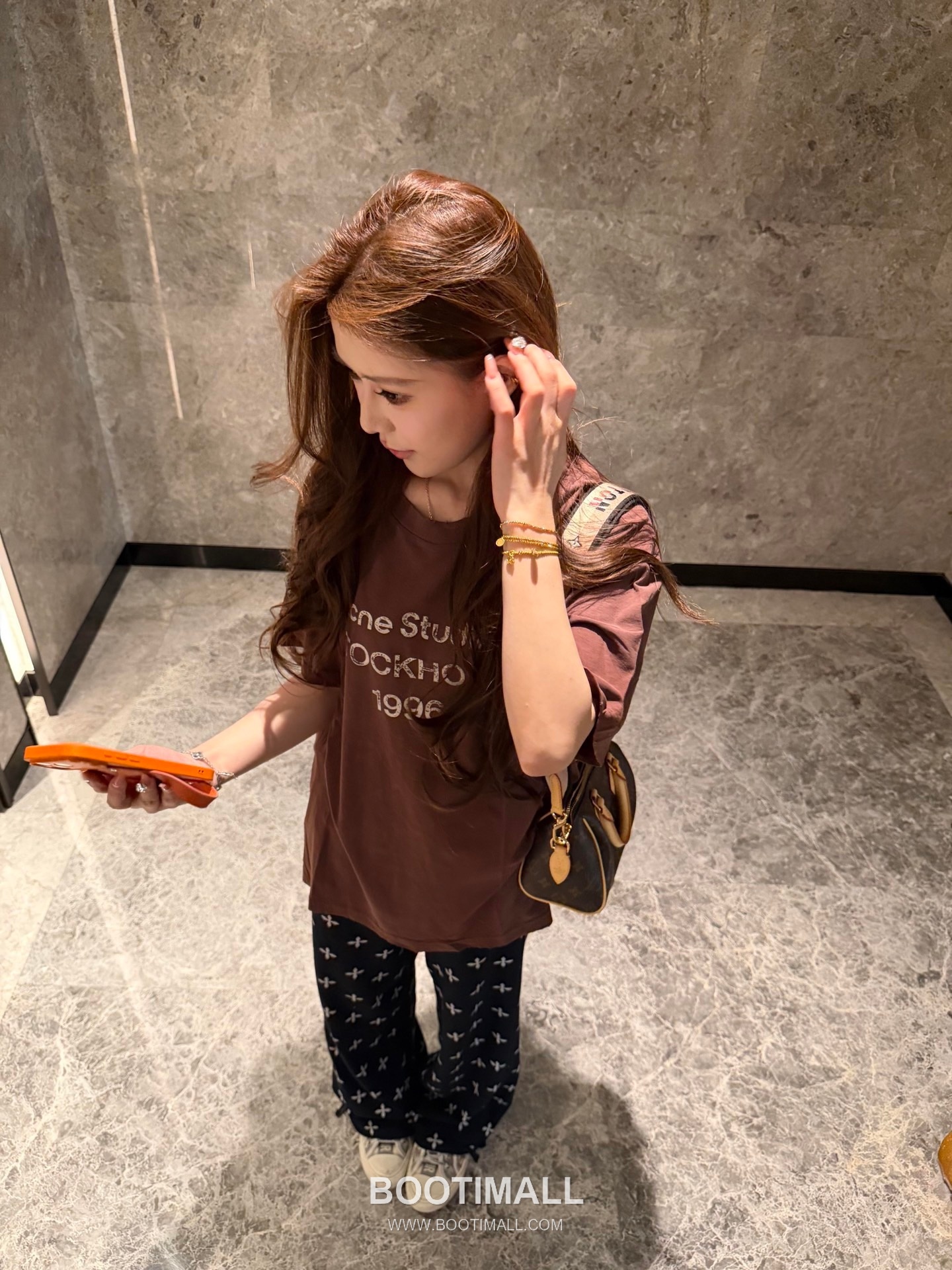 Acne Studios 2026 S/S Cotton Vintage Spray Print Logo T-Shirt 아크네스튜디오 2026SS 코튼 빈티지 스프레이 프린트 로고 티셔츠 20