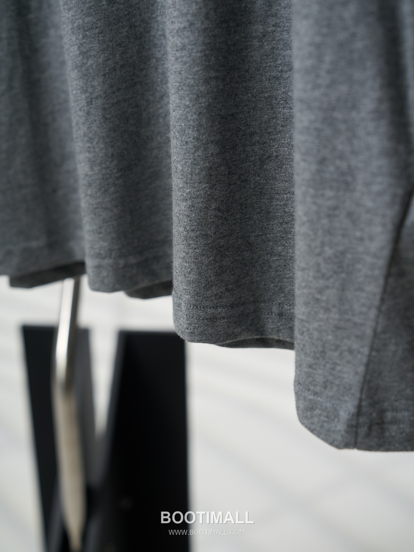 Louis Vuitton 2026 S/S Cotton Iris Print Logo T-Shirt 루이비통 2026SS 코튼 아이리스 플라워 프린트 로고 티셔츠 7