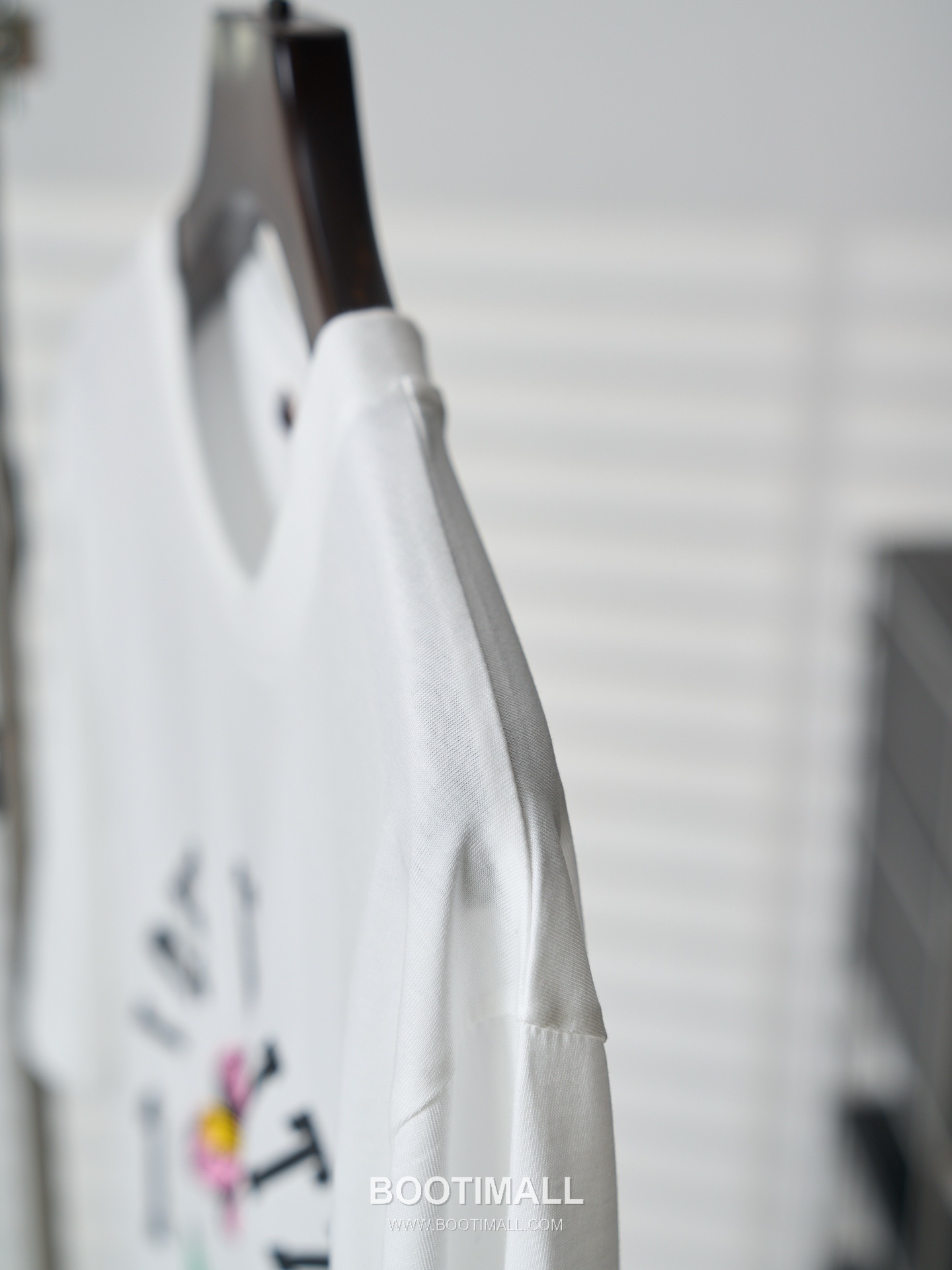 Louis Vuitton 2026 S/S Cotton Iris Print Logo T-Shirt 루이비통 2026SS 코튼 아이리스 플라워 프린트 로고 티셔츠 7