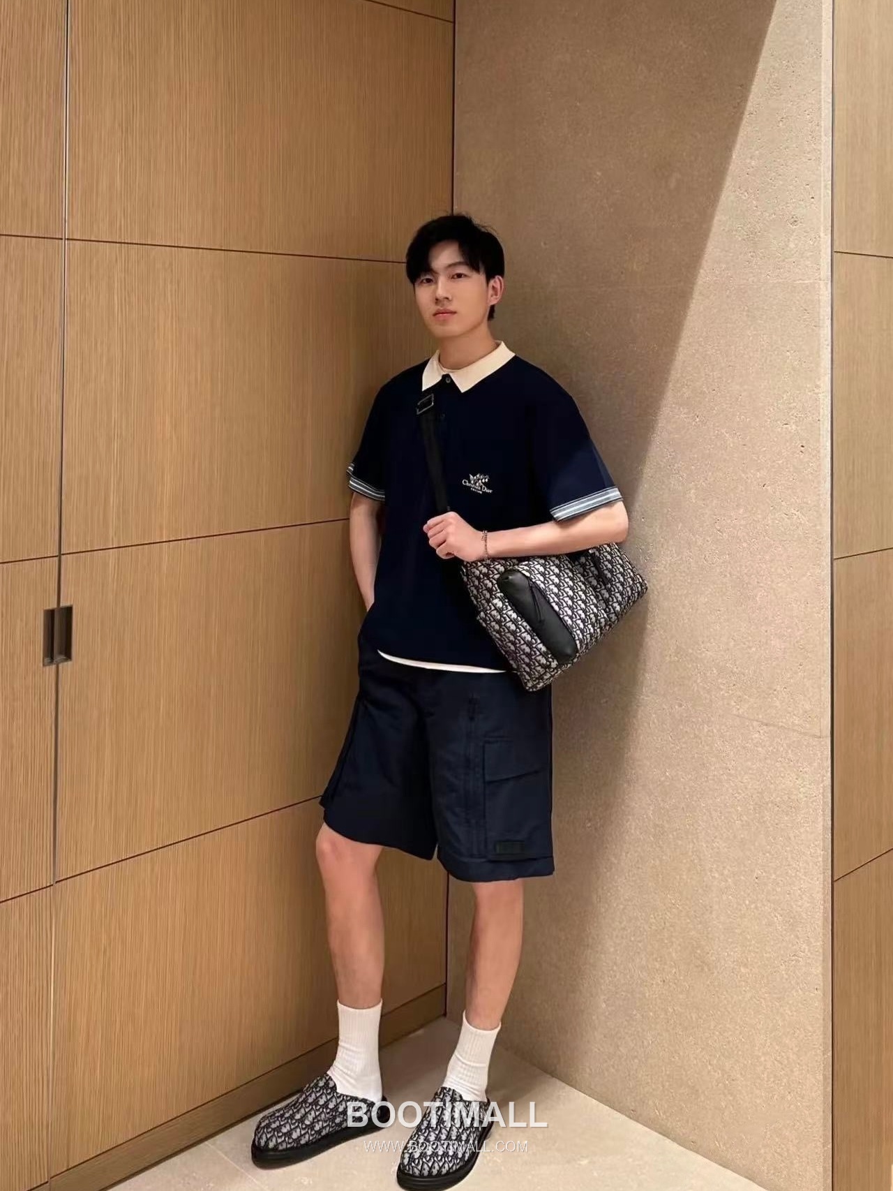 Dior 2026 S/S Cotton Embroidered Lily of the Valley Polo T-Shirt 디올 2026SS 코튼 자수 릴리오브더밸리 폴로 티셔츠 2