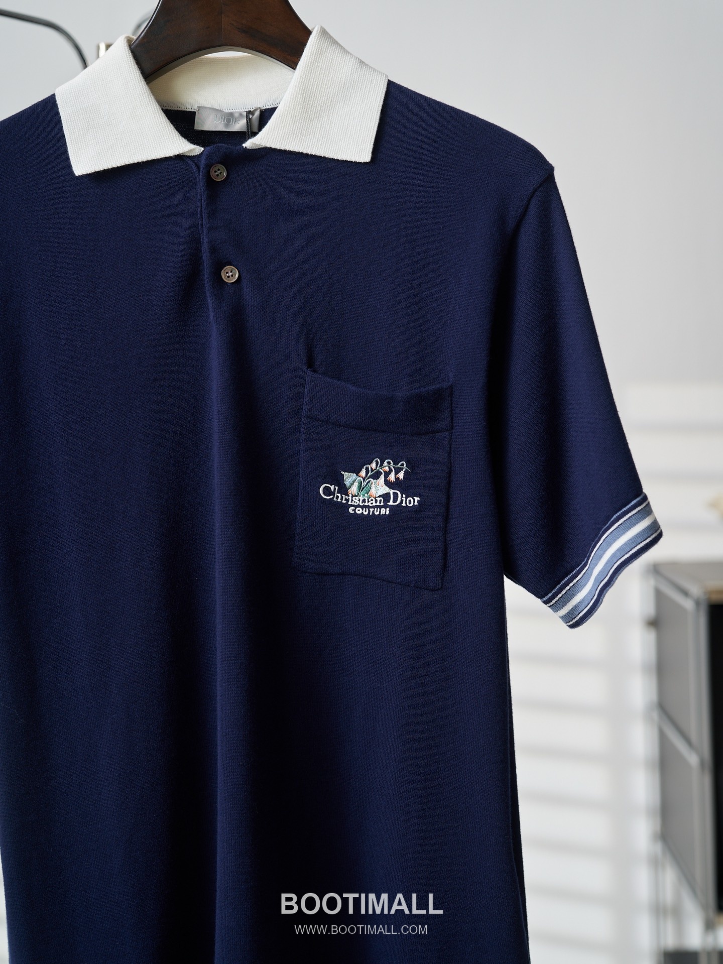 Dior 2026 S/S Cotton Embroidered Lily of the Valley Polo T-Shirt 디올 2026SS 코튼 자수 릴리오브더밸리 폴로 티셔츠 23