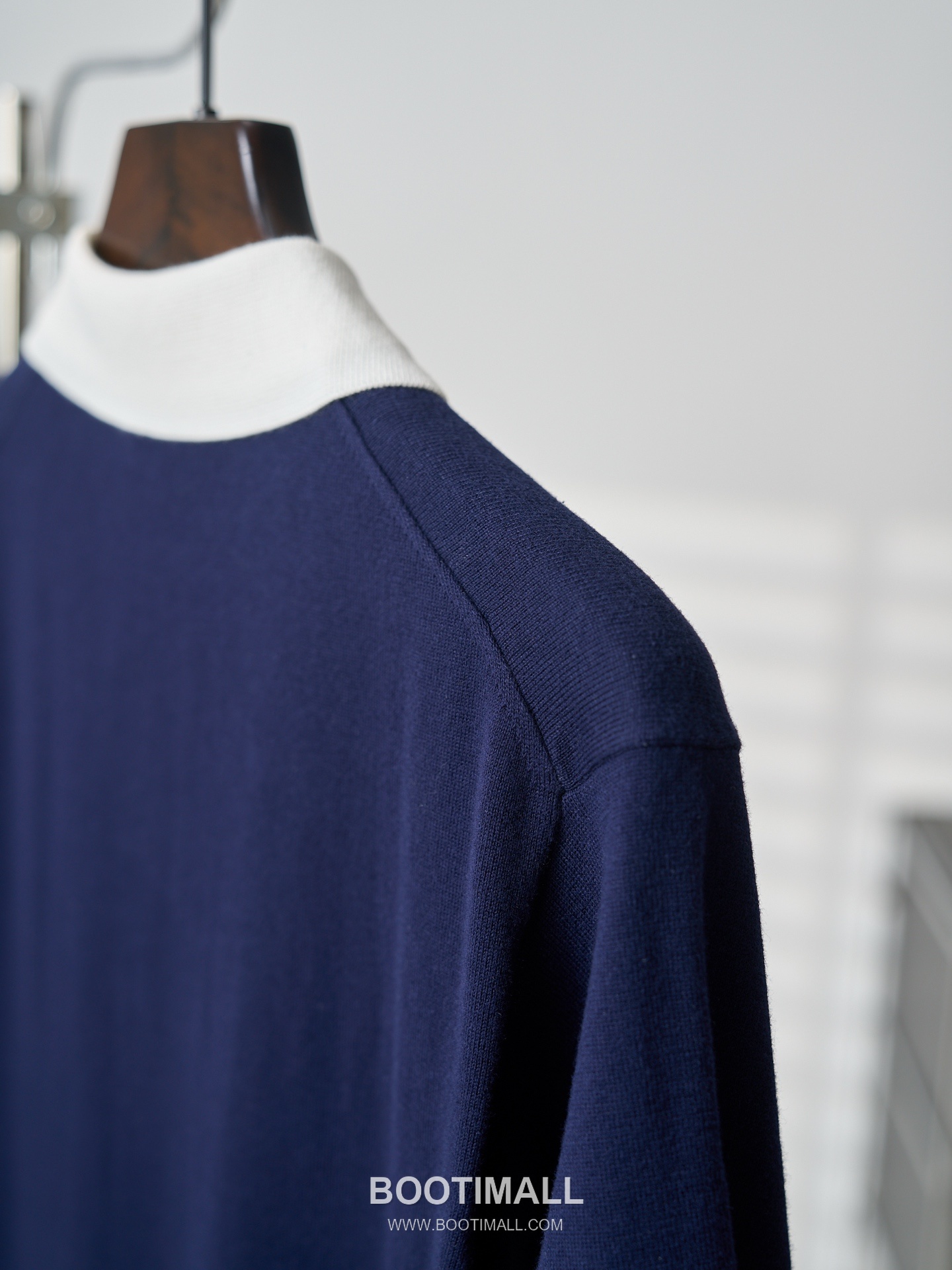 Dior 2026 S/S Cotton Embroidered Lily of the Valley Polo T-Shirt 디올 2026SS 코튼 자수 릴리오브더밸리 폴로 티셔츠 26