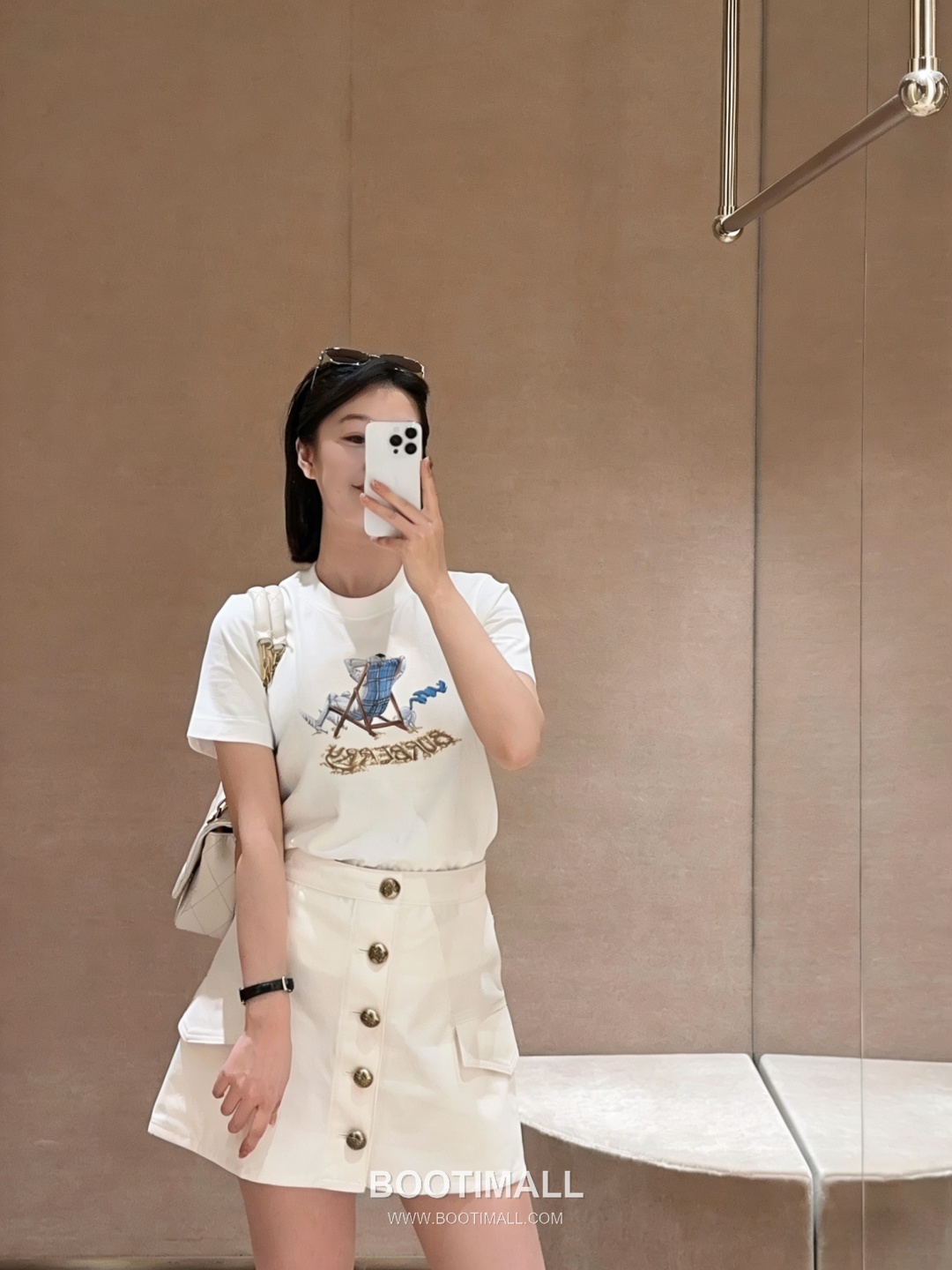 Burberry 2026 S/S Cotton Graphic Print Logo T-Shirt 버버리 2026SS 코튼 그래픽 프린트 로고 티셔츠 3