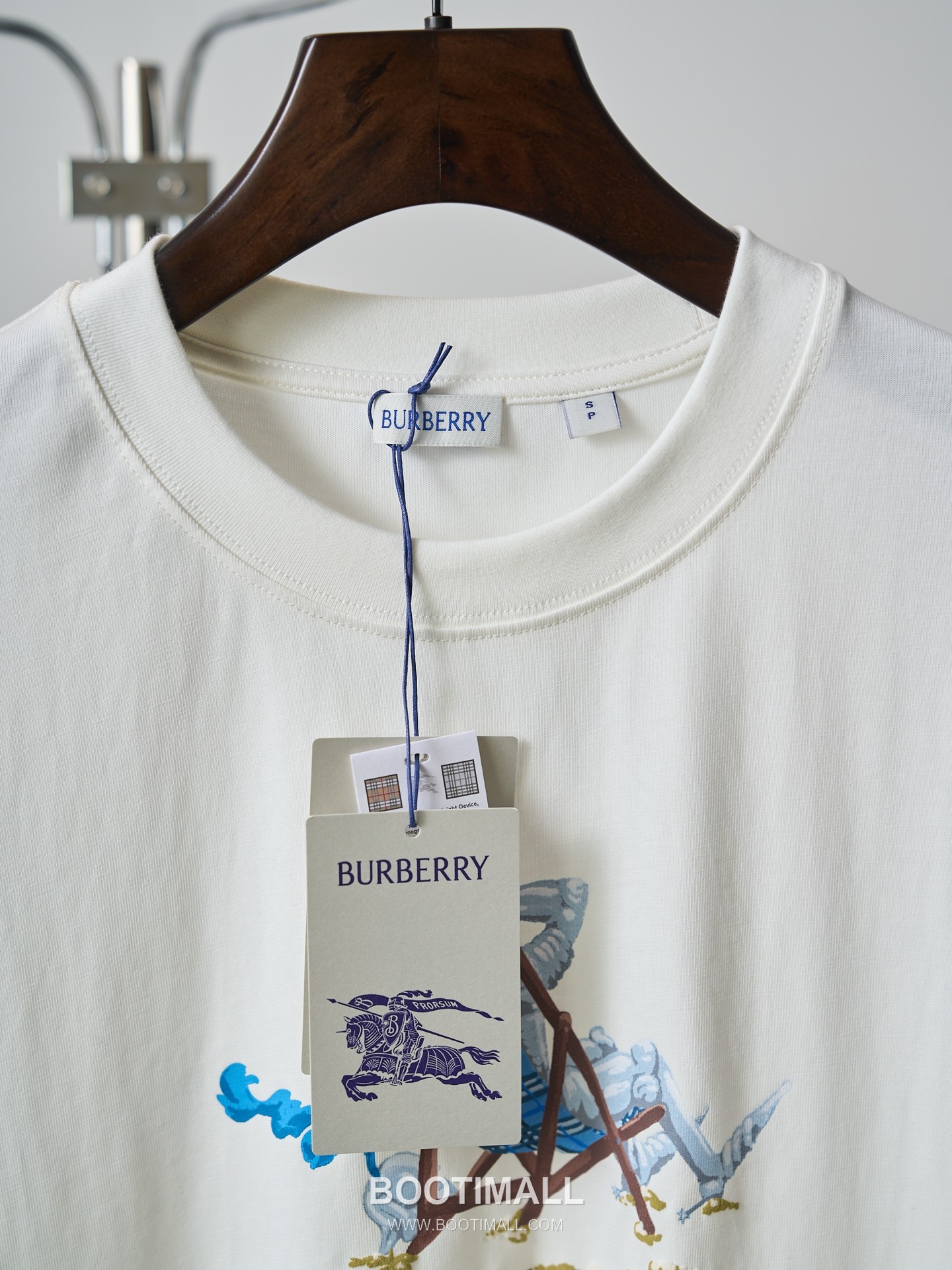 Burberry 2026 S/S Cotton Graphic Print Logo T-Shirt 버버리 2026SS 코튼 그래픽 프린트 로고 티셔츠 11