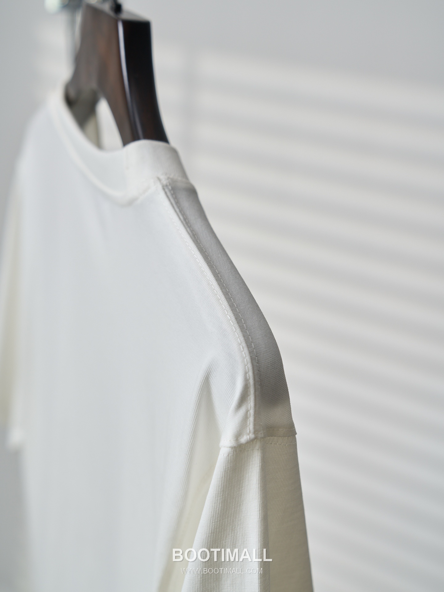 Burberry 2026 S/S Cotton Graphic Print Logo T-Shirt 버버리 2026SS 코튼 그래픽 프린트 로고 티셔츠 14