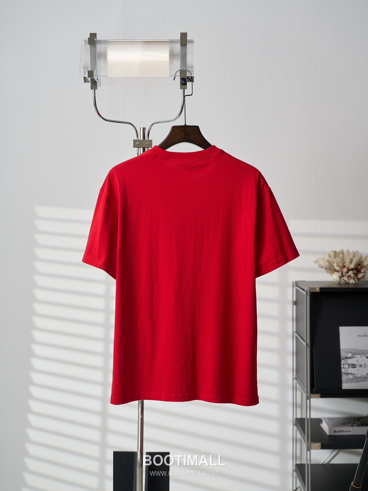 Prada 2026 S/S Cotton Triangle Logo Embroidered T-Shirt 프라다 2026SS 코튼 트라이앵글 로고 자수 티셔츠 7