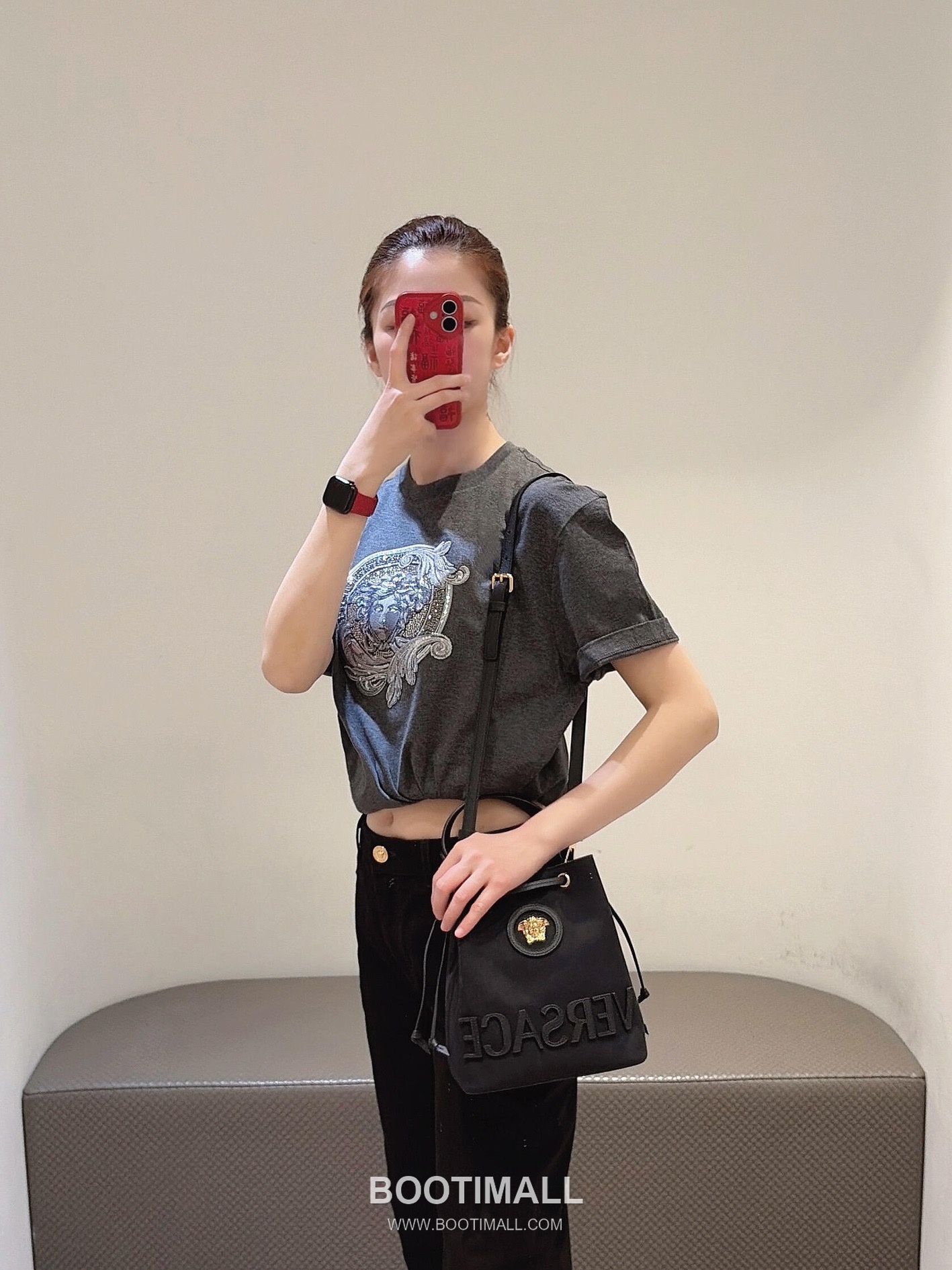 Versace 2026 S/S Cotton Medusa Crystal Embellished Embroidered T-Shirt 베르사체 2026SS 코튼 메두사 크리스탈 자수 티셔츠 11