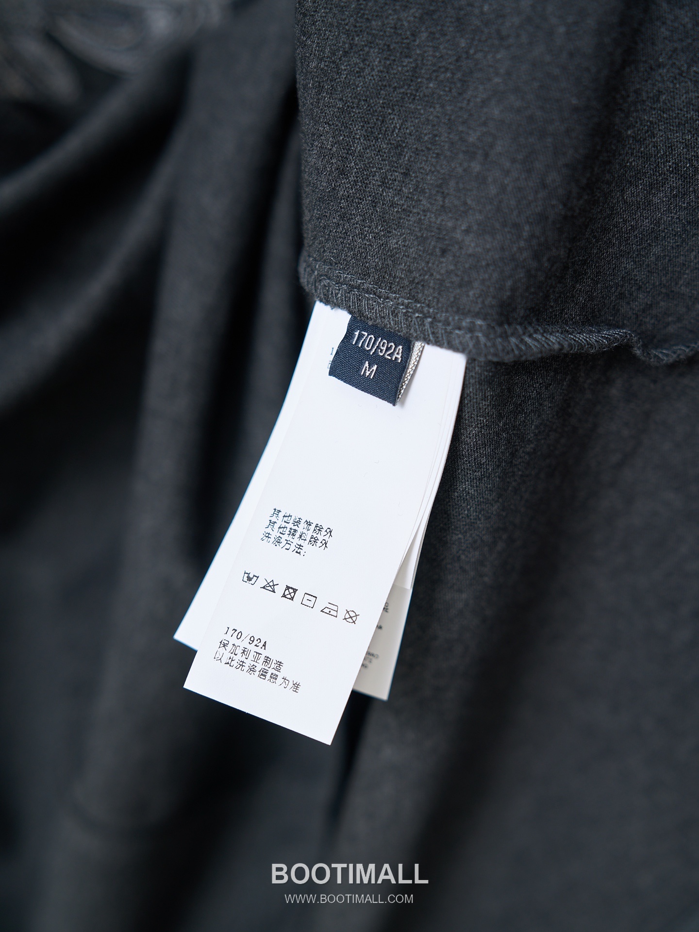 Versace 2026 S/S Cotton Medusa Crystal Embellished Embroidered T-Shirt 베르사체 2026SS 코튼 메두사 크리스탈 자수 티셔츠 21