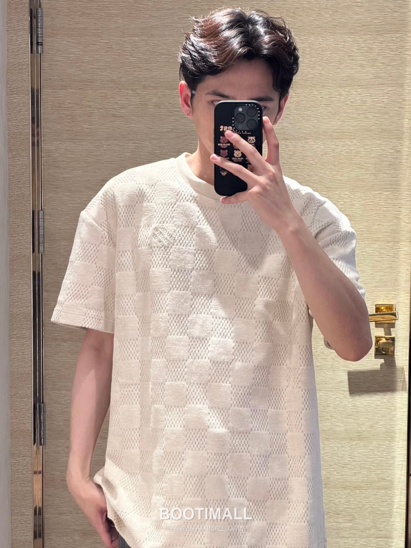 Louis Vuitton 2026 S/S Cotton Damier Jacquard Embroidered T-Shirt 루이비통 2026SS 코튼 다미에 자카드 자수 티셔츠 1