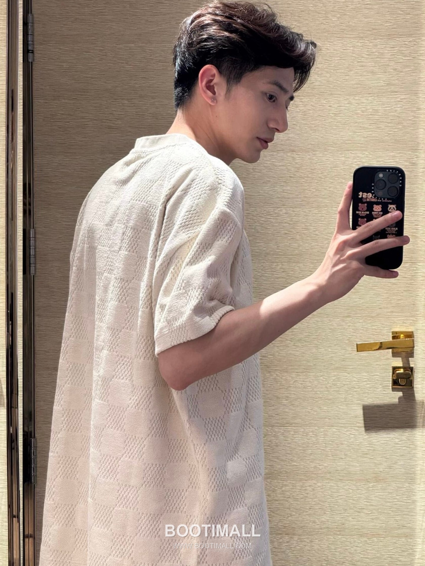 Louis Vuitton 2026 S/S Cotton Damier Jacquard Embroidered T-Shirt 루이비통 2026SS 코튼 다미에 자카드 자수 티셔츠 3