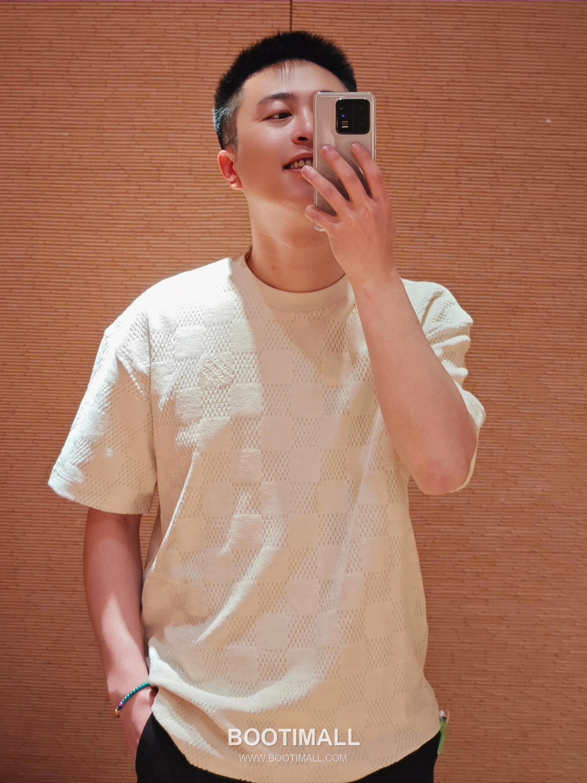 Louis Vuitton 2026 S/S Cotton Damier Jacquard Embroidered T-Shirt 루이비통 2026SS 코튼 다미에 자카드 자수 티셔츠 5