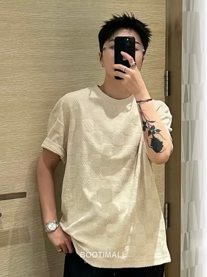 Louis Vuitton 2026 S/S Cotton Damier Jacquard Embroidered T-Shirt 루이비통 2026SS 코튼 다미에 자카드 자수 티셔츠 6