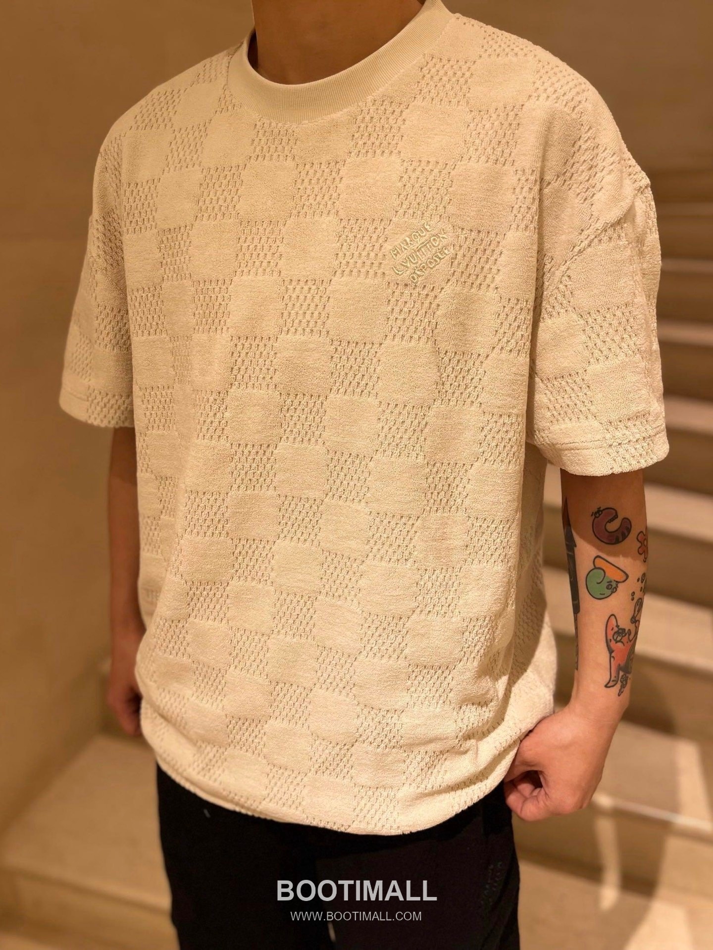 Louis Vuitton 2026 S/S Cotton Damier Jacquard Embroidered T-Shirt 루이비통 2026SS 코튼 다미에 자카드 자수 티셔츠 9