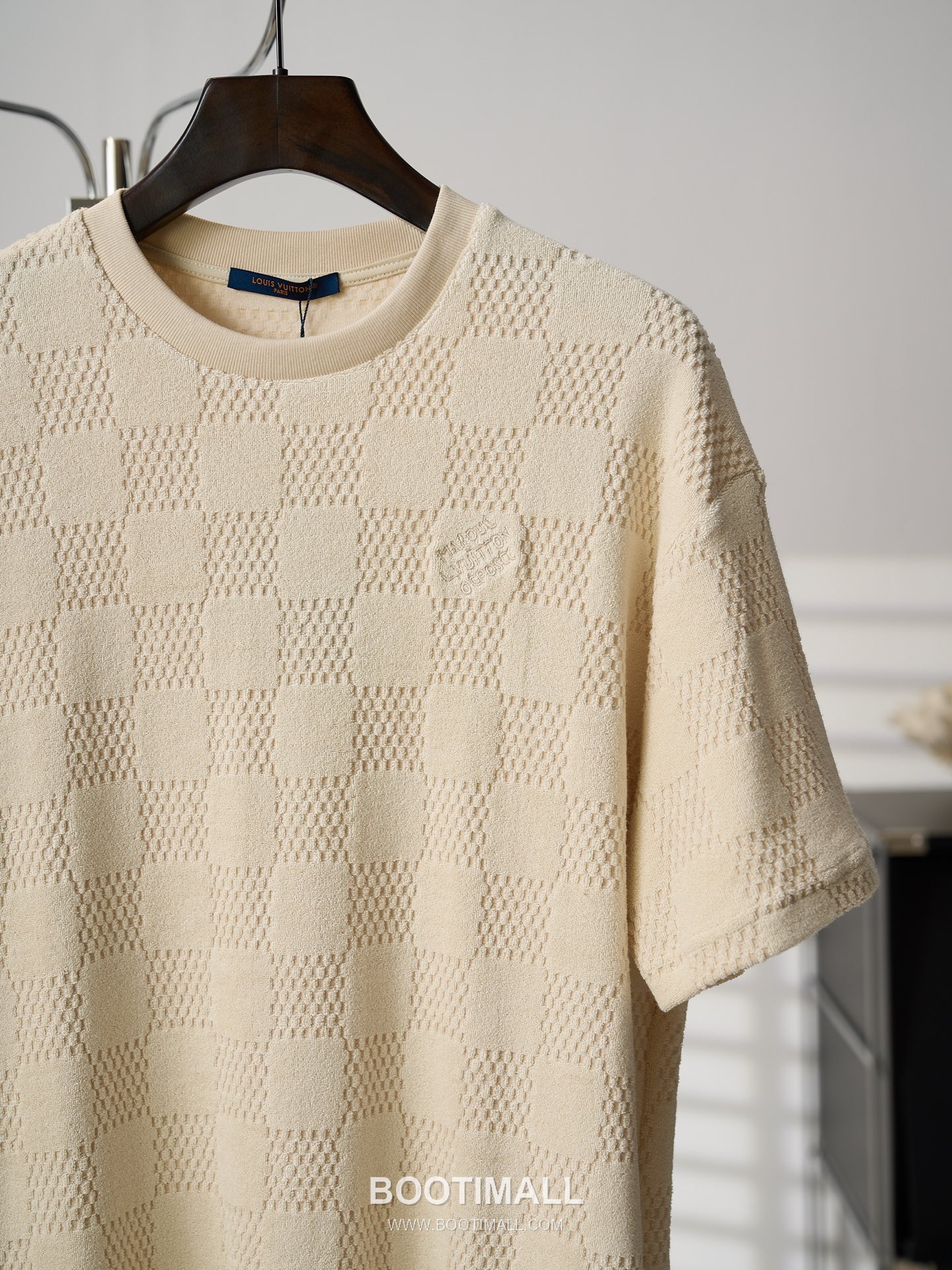 Louis Vuitton 2026 S/S Cotton Damier Jacquard Embroidered T-Shirt 루이비통 2026SS 코튼 다미에 자카드 자수 티셔츠 16