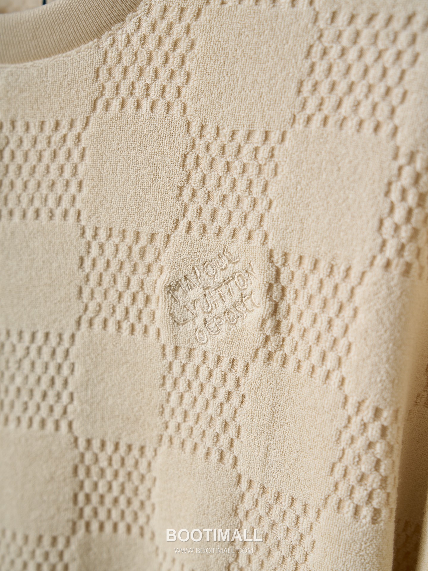 Louis Vuitton 2026 S/S Cotton Damier Jacquard Embroidered T-Shirt 루이비통 2026SS 코튼 다미에 자카드 자수 티셔츠 17