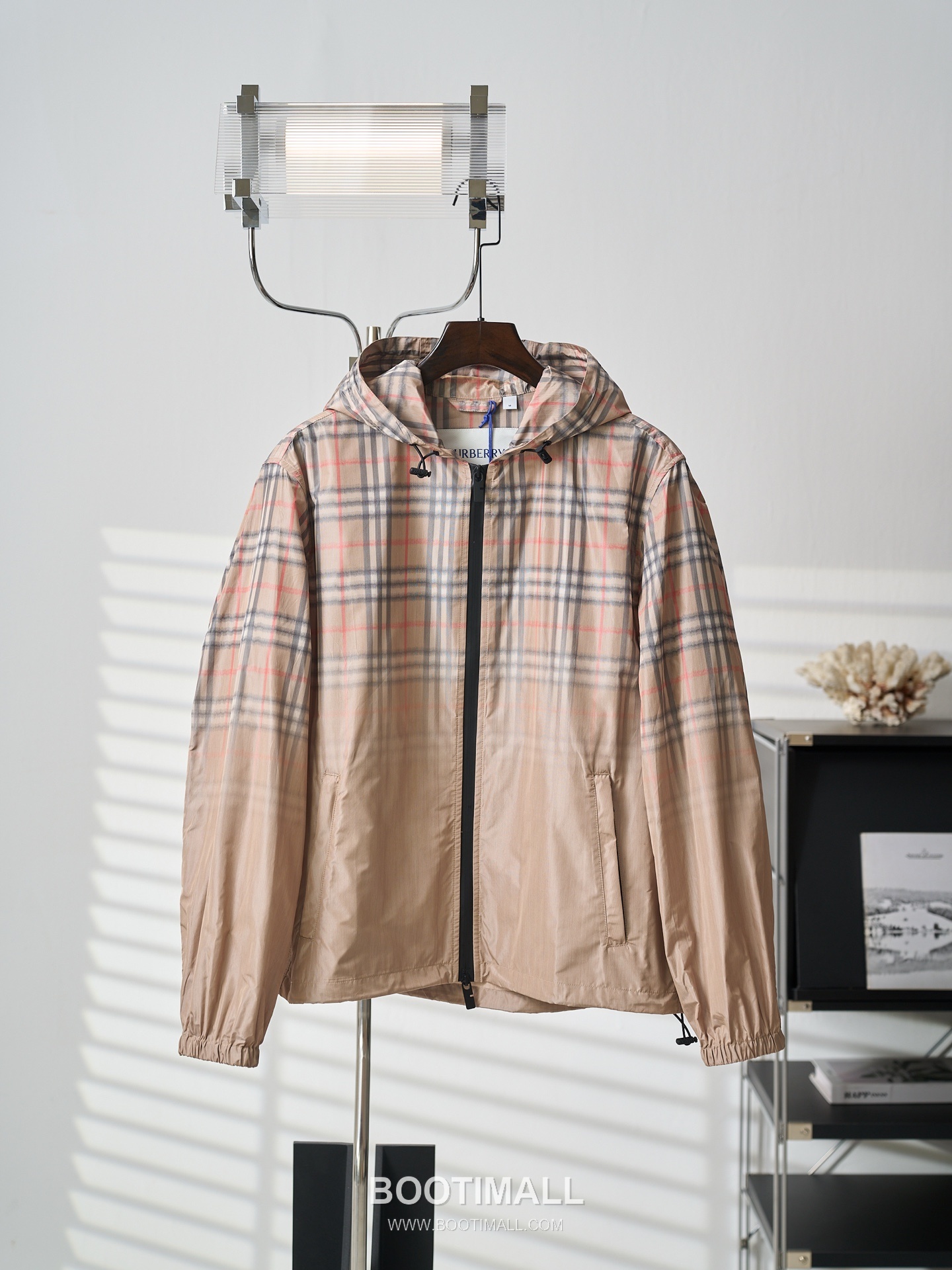 Burberry 2026 S/S Cotton Blend Gradient Check Zip Hoodie Jacket 버버리 2026SS 코튼 혼방 그라데이션 체크 집업 후드 재킷 5