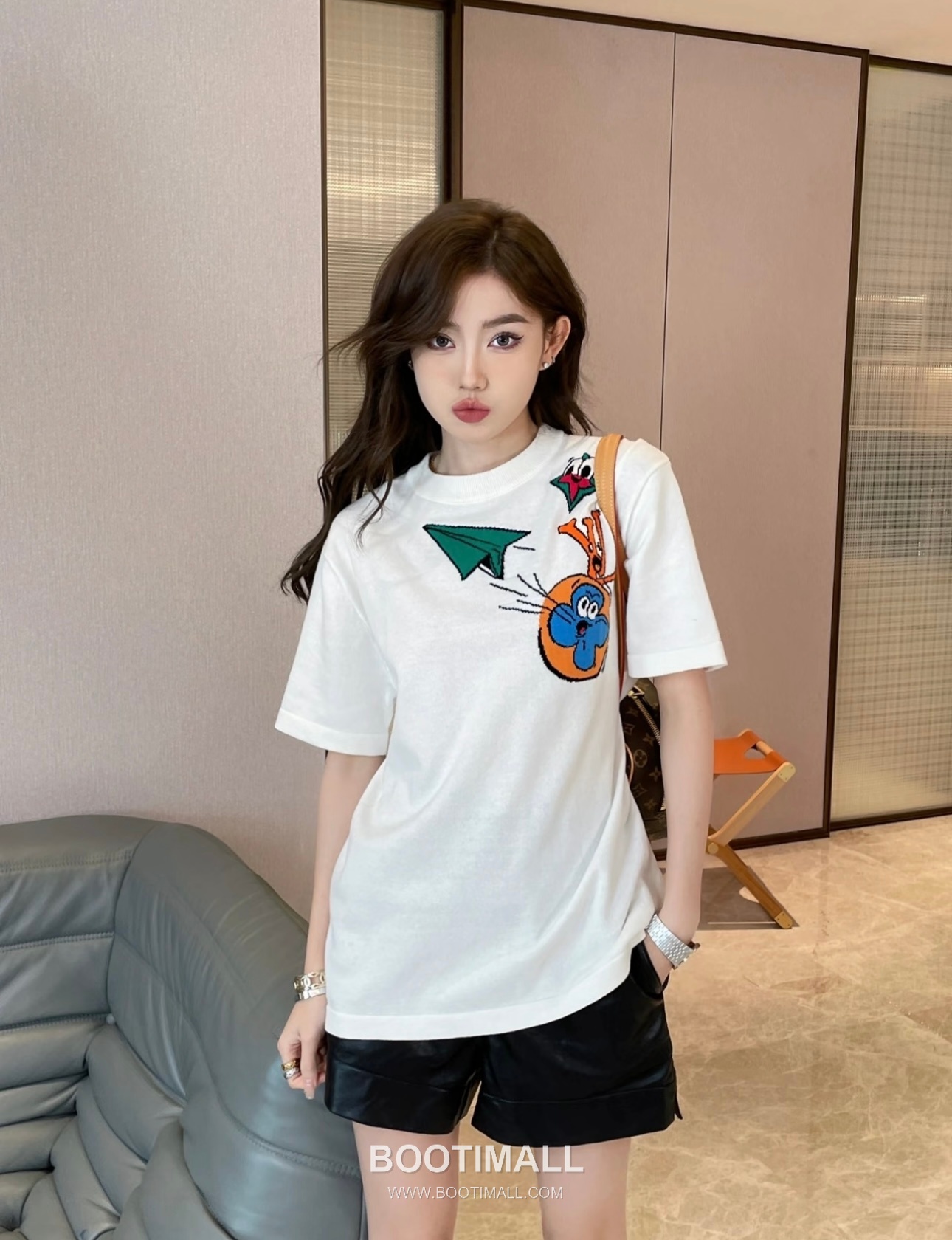 Louis Vuitton 2026 S/S Cotton Monogram Comics Intarsia Print T-Shirt 루이비통 2026SS 코튼 모노그램 코믹스 인타르시아 프린트 티셔츠 6