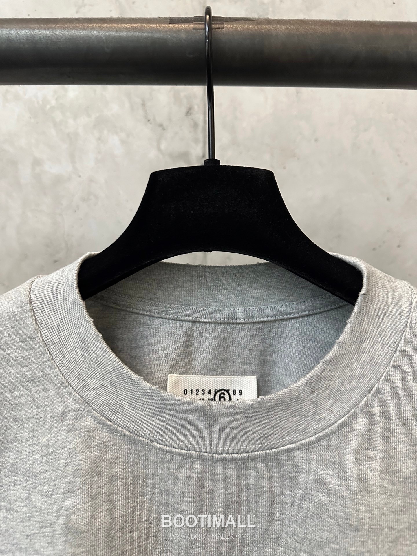 MM6 Maison Margiela 2026 S/S Cotton Foam Print Logo T-Shirt MM6메종마르지엘라 2026SS 코튼 발포 프린트 로고 티셔츠 7