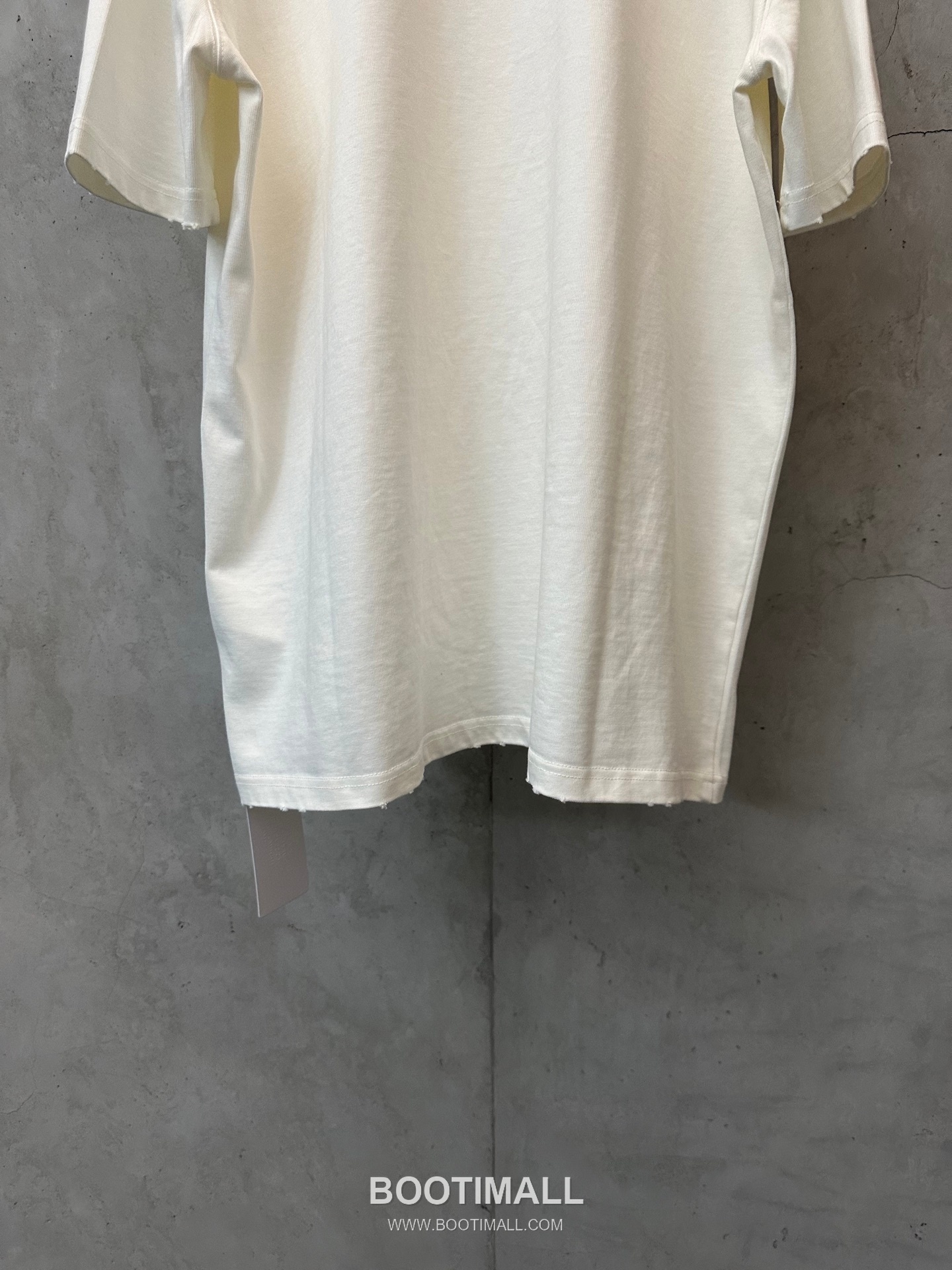 MM6 Maison Margiela 2026 S/S Cotton Foam Print Logo T-Shirt MM6메종마르지엘라 2026SS 코튼 발포 프린트 로고 티셔츠 6