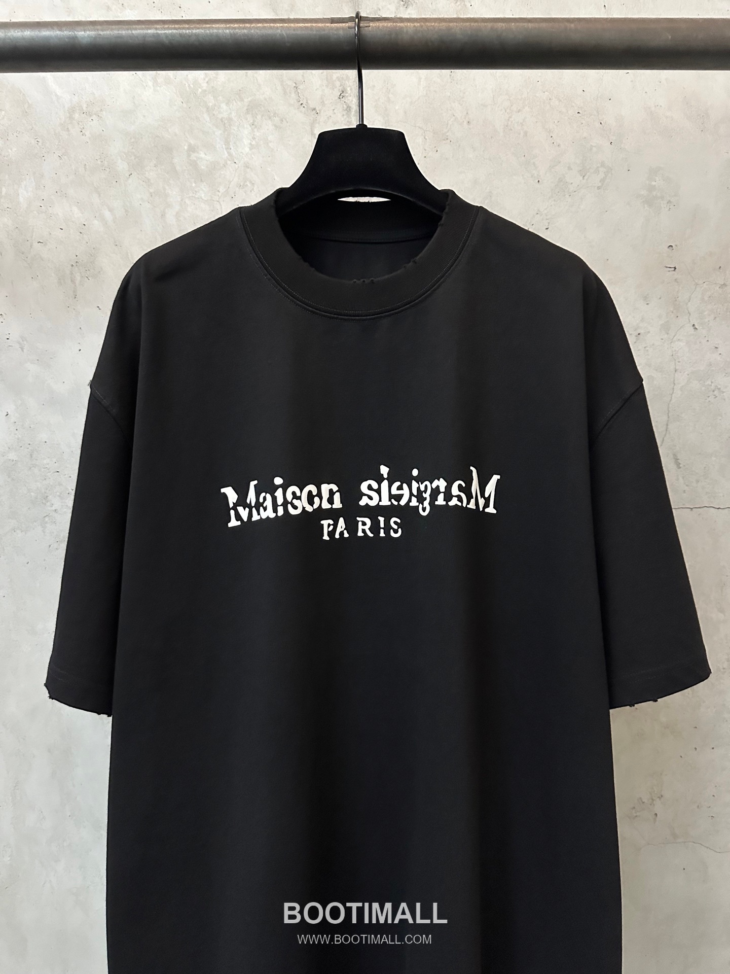 MM6 Maison Margiela 2026 S/S Cotton Foam Print Logo T-Shirt MM6메종마르지엘라 2026SS 코튼 발포 프린트 로고 티셔츠 3