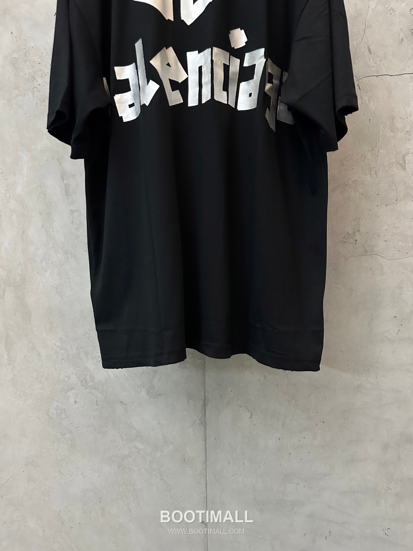 Balenciaga 2024 S/S Cotton Tape Print Distressed T-Shirt 발렌시아가 2024SS 코튼 테이프 프린트 디스트로이드 티셔츠 6