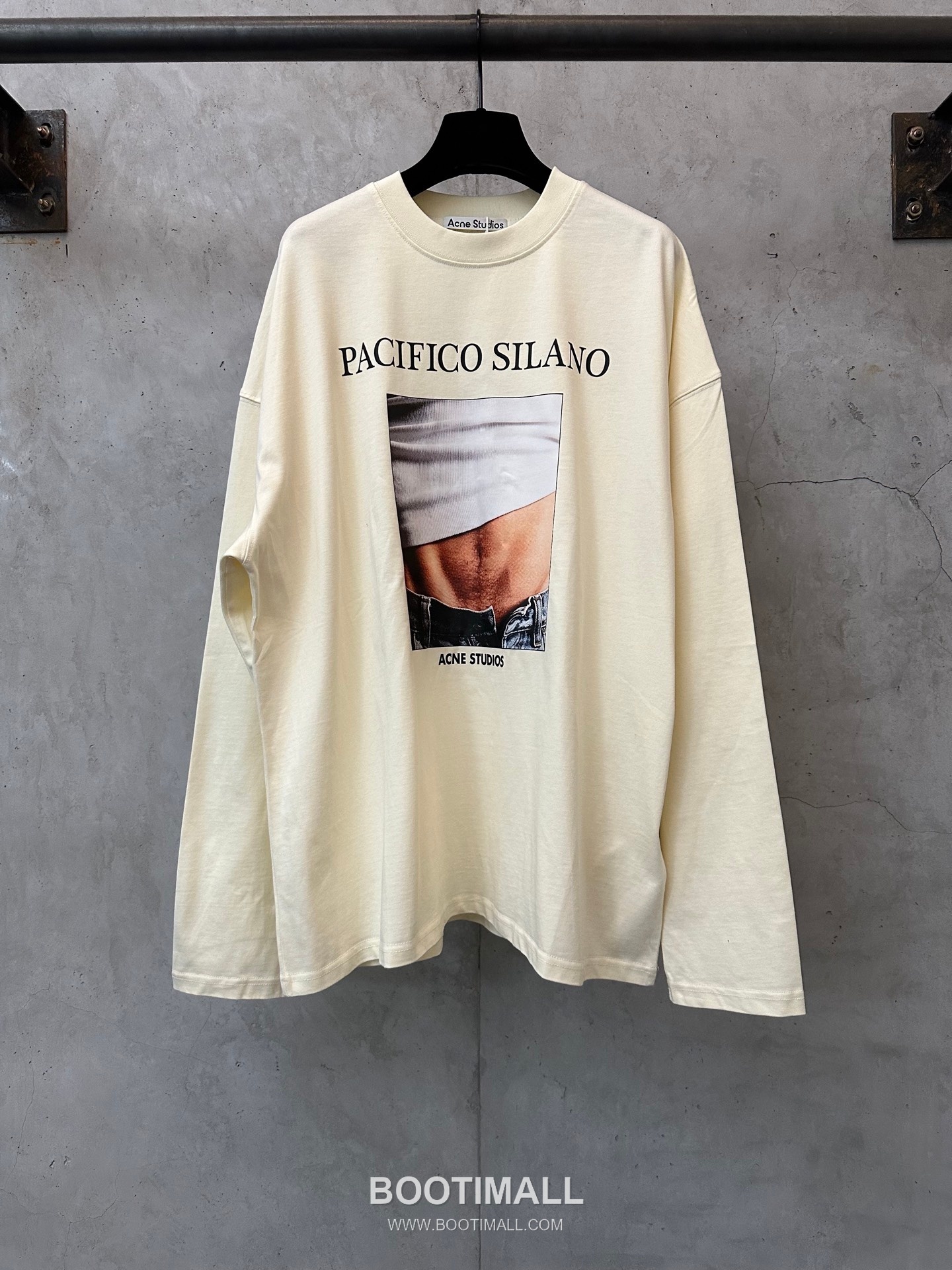 Acne Studios 2026 F/W Cotton Look Print Long Sleeve T-Shirt 아크네스튜디오 2026FW 코튼 룩 프린트 롱슬리브 티셔츠 1