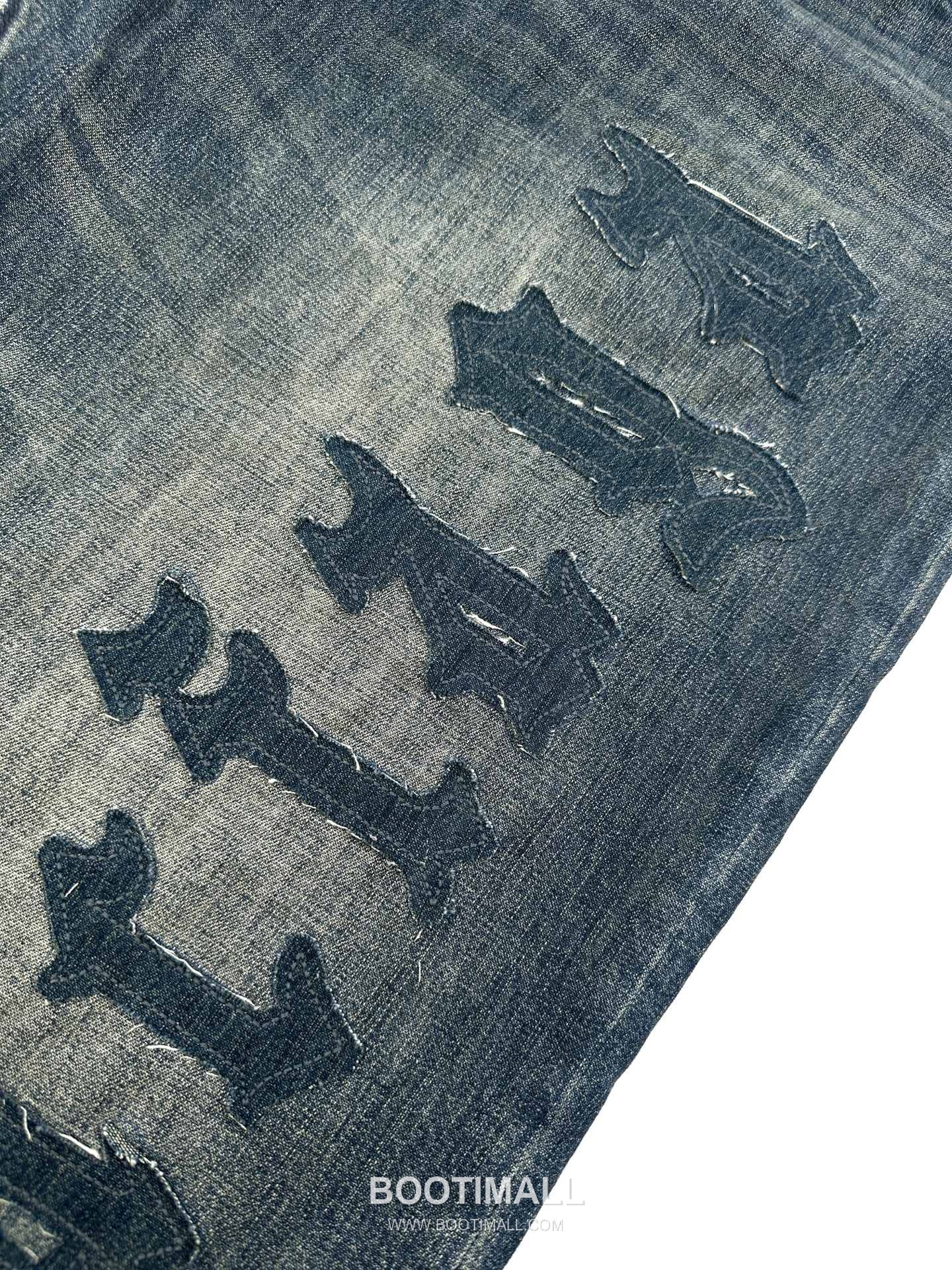 Balenciaga 2026 S/S Cotton Denim Distressed Patch Embroidered Pants 발렌시아가 2026SS 코튼 데님 디스트로이드 패치 자수 팬츠 24