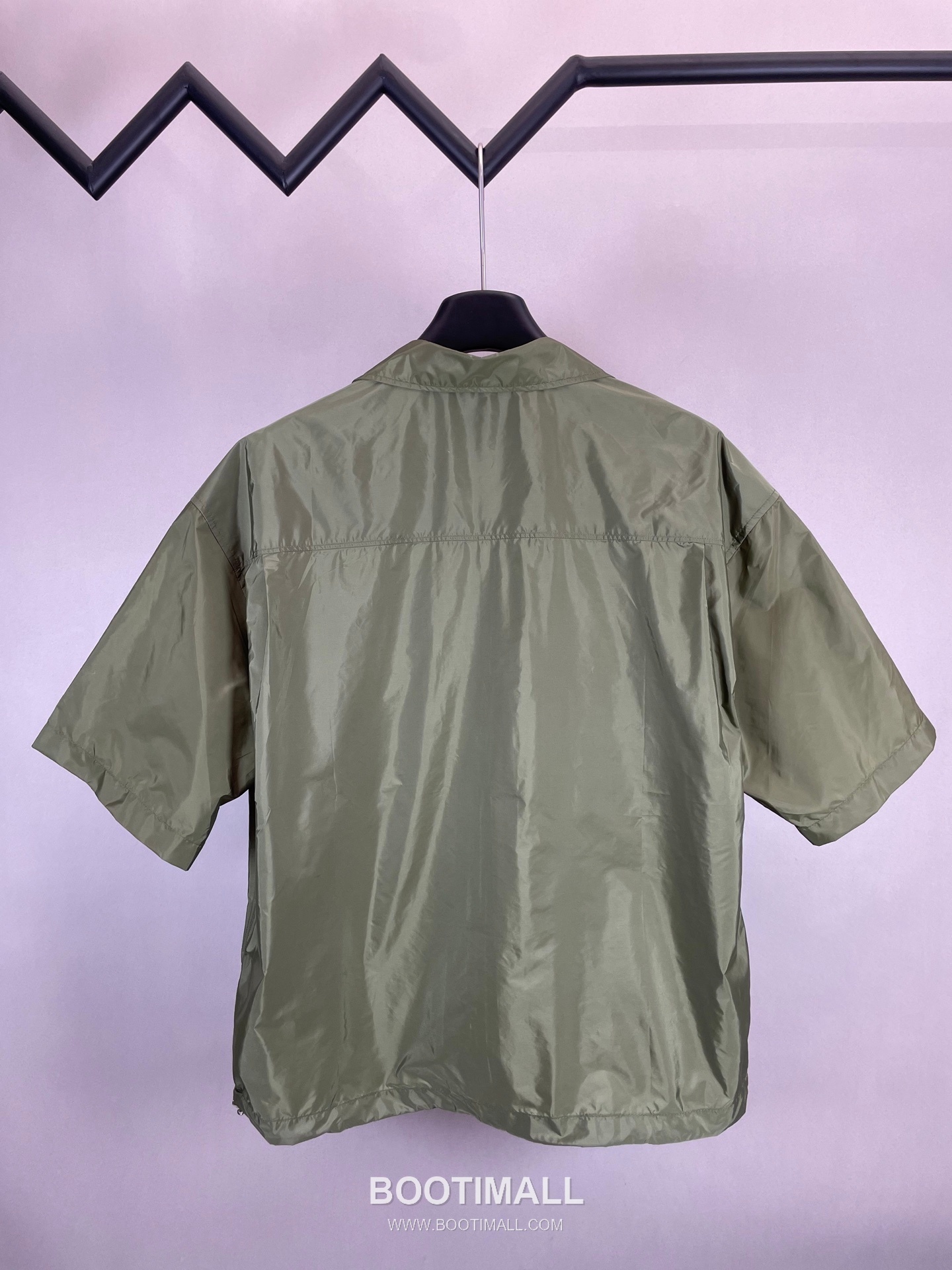Prada 2026 S/S Recycled Nylon Zip Drawstring Shirt 프라다 2026SS 재생 나일론 집업 드로스트링 셔츠 2