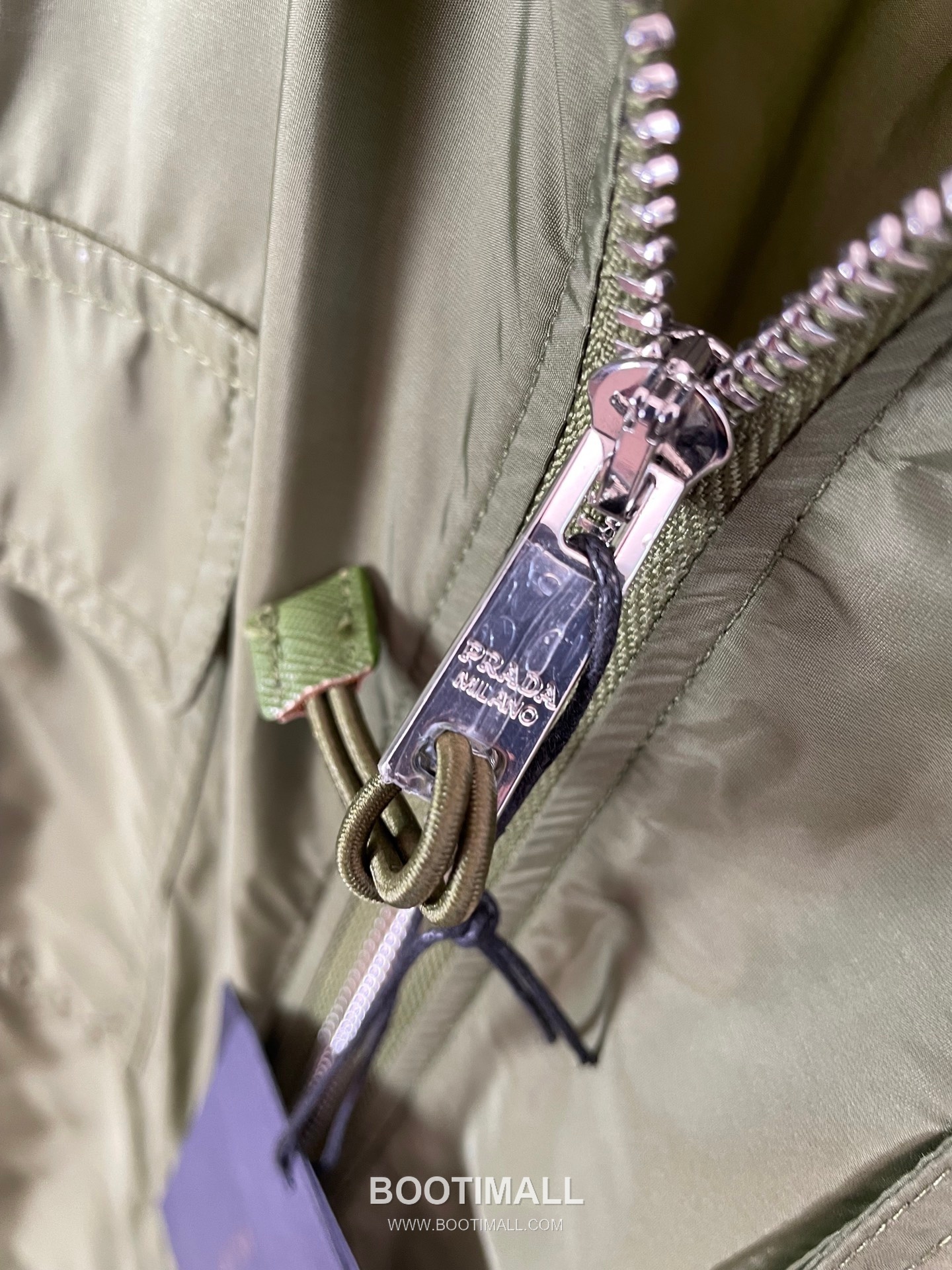 Prada 2026 S/S Recycled Nylon Zip Drawstring Shirt 프라다 2026SS 재생 나일론 집업 드로스트링 셔츠 4