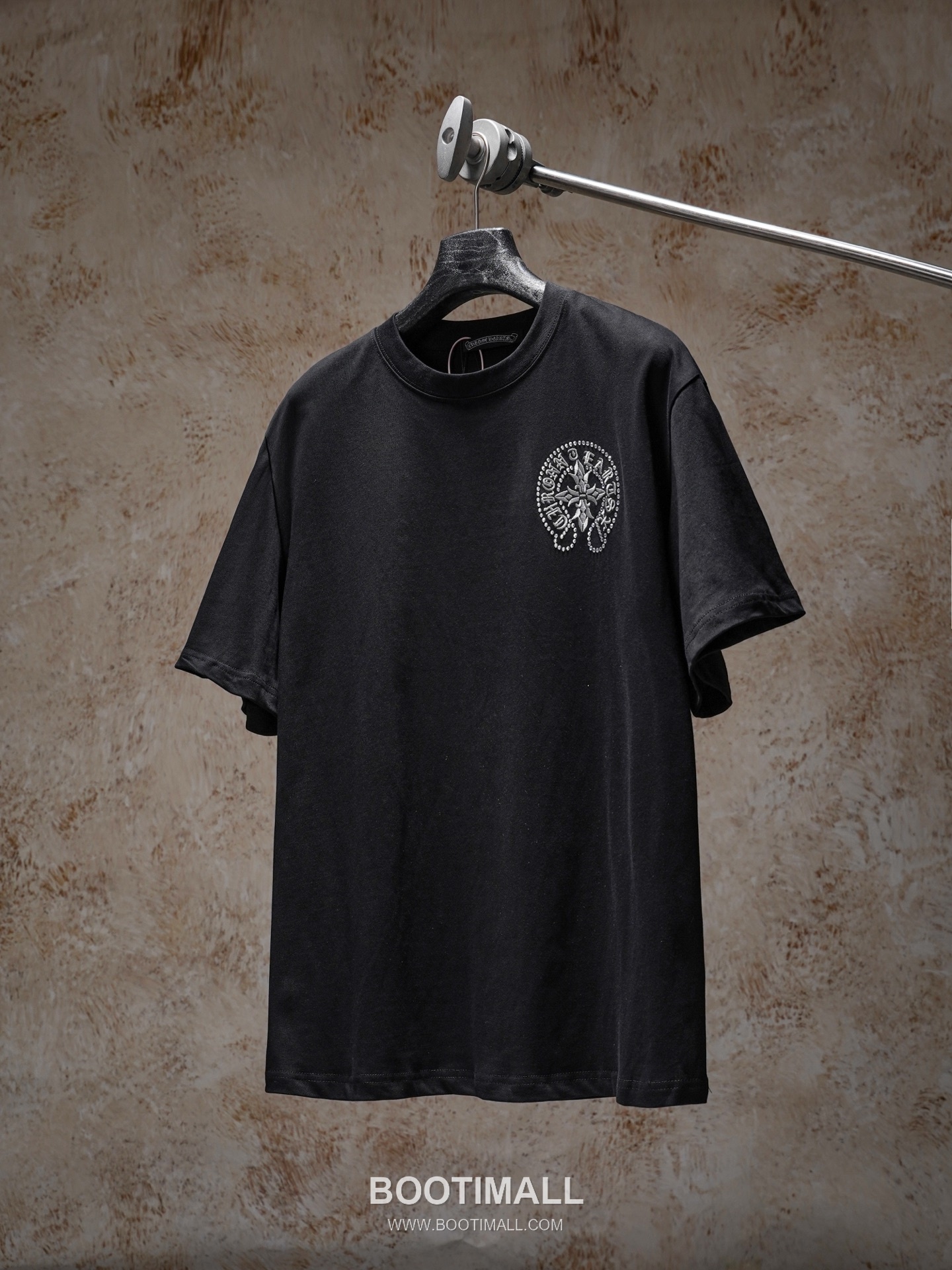 Chrome Hearts 2026 S/S Cotton Horseshoe Embroidered Crystal T-Shirt 크롬하츠 2026SS 코튼 말굽 자수 크리스탈 티셔츠 6