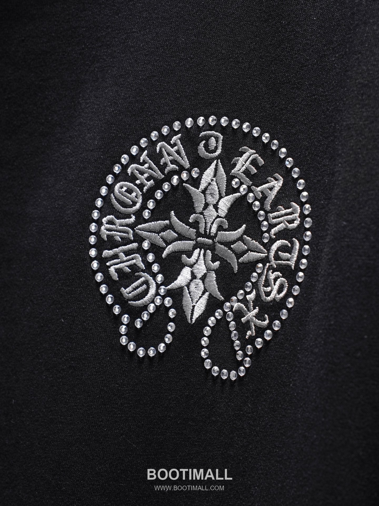 Chrome Hearts 2026 S/S Cotton Horseshoe Embroidered Crystal T-Shirt 크롬하츠 2026SS 코튼 말굽 자수 크리스탈 티셔츠 8