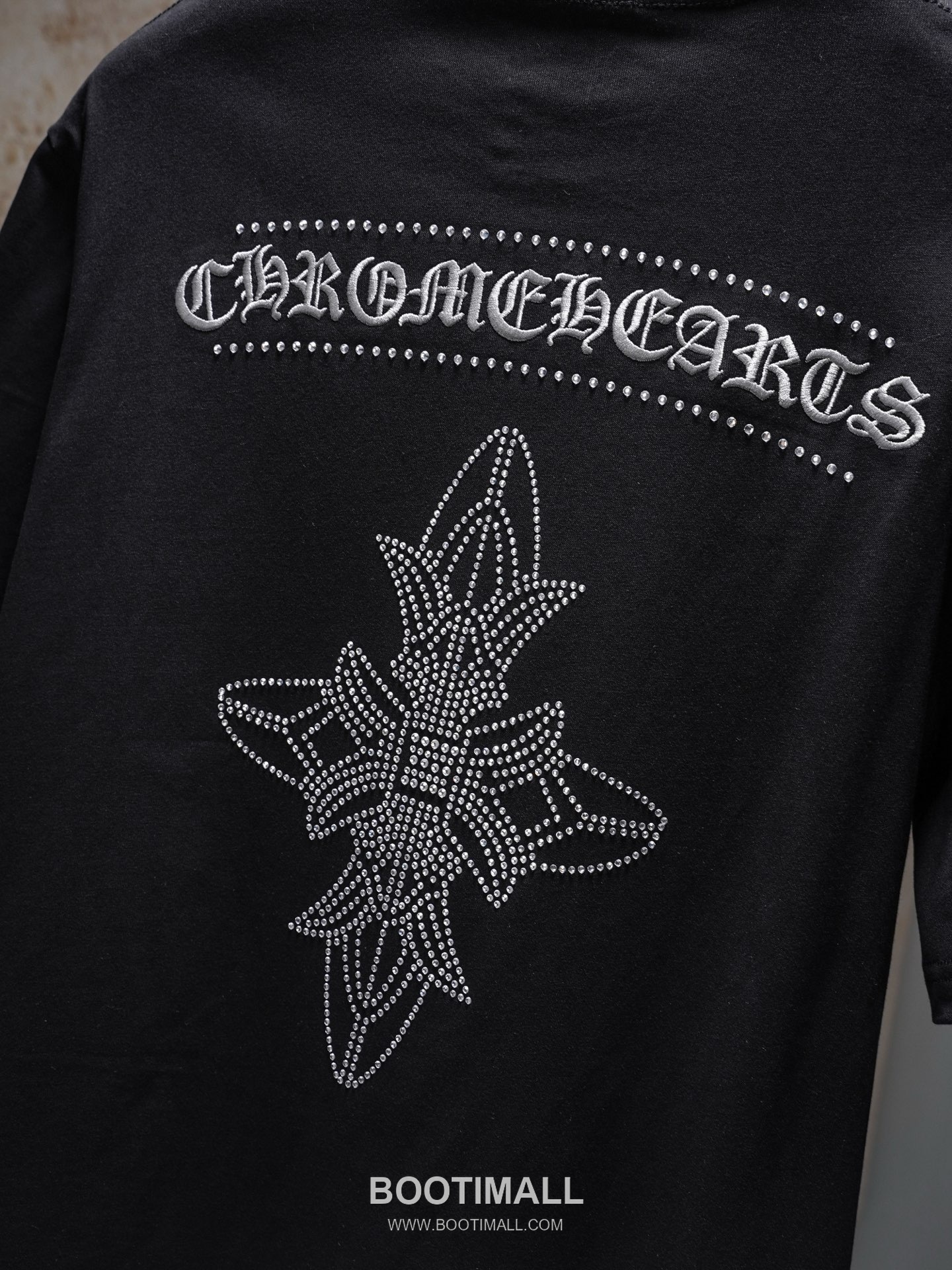 Chrome Hearts 2026 S/S Cotton Horseshoe Embroidered Crystal T-Shirt 크롬하츠 2026SS 코튼 말굽 자수 크리스탈 티셔츠 13