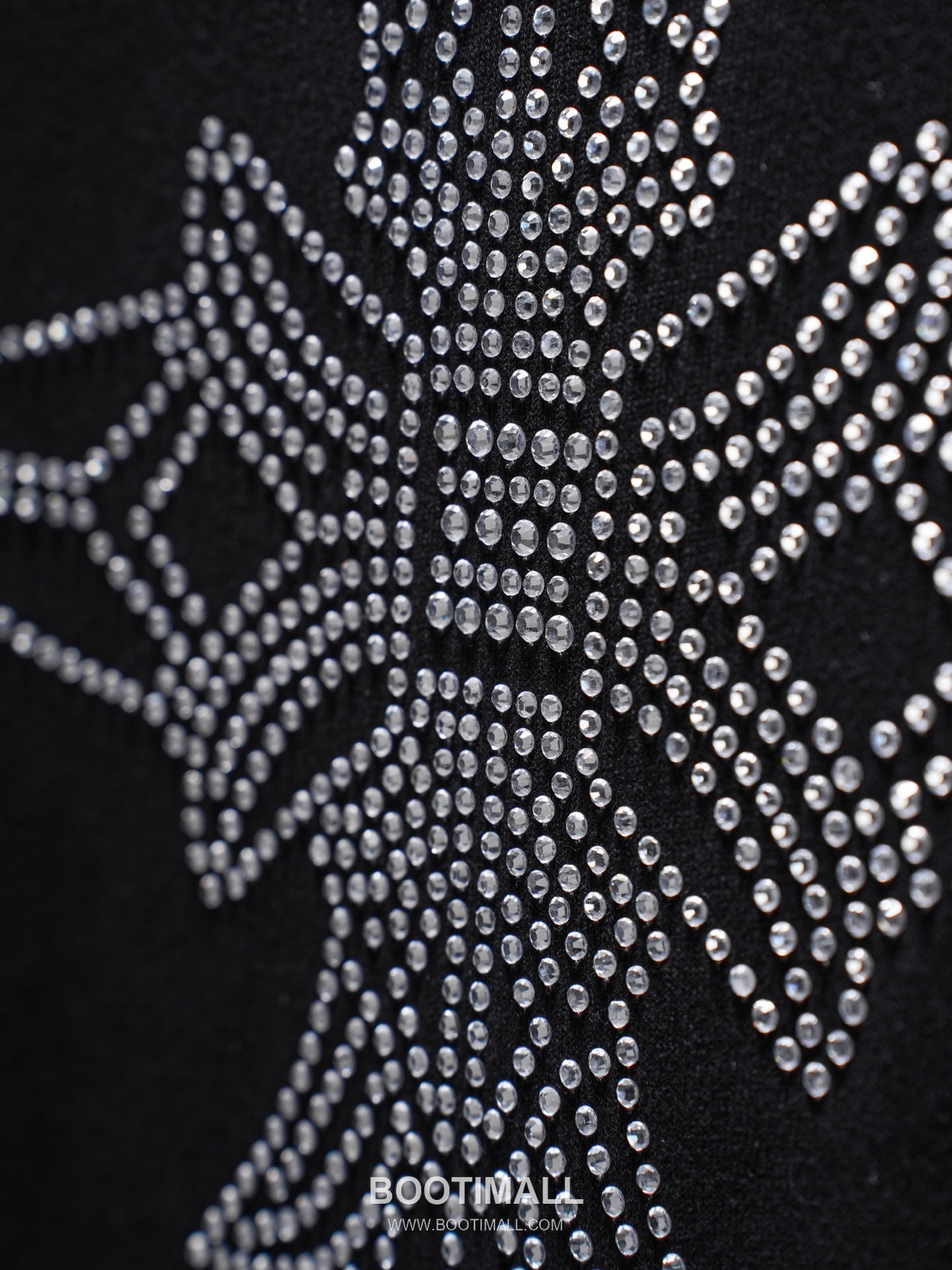 Chrome Hearts 2026 S/S Cotton Horseshoe Embroidered Crystal T-Shirt 크롬하츠 2026SS 코튼 말굽 자수 크리스탈 티셔츠 15