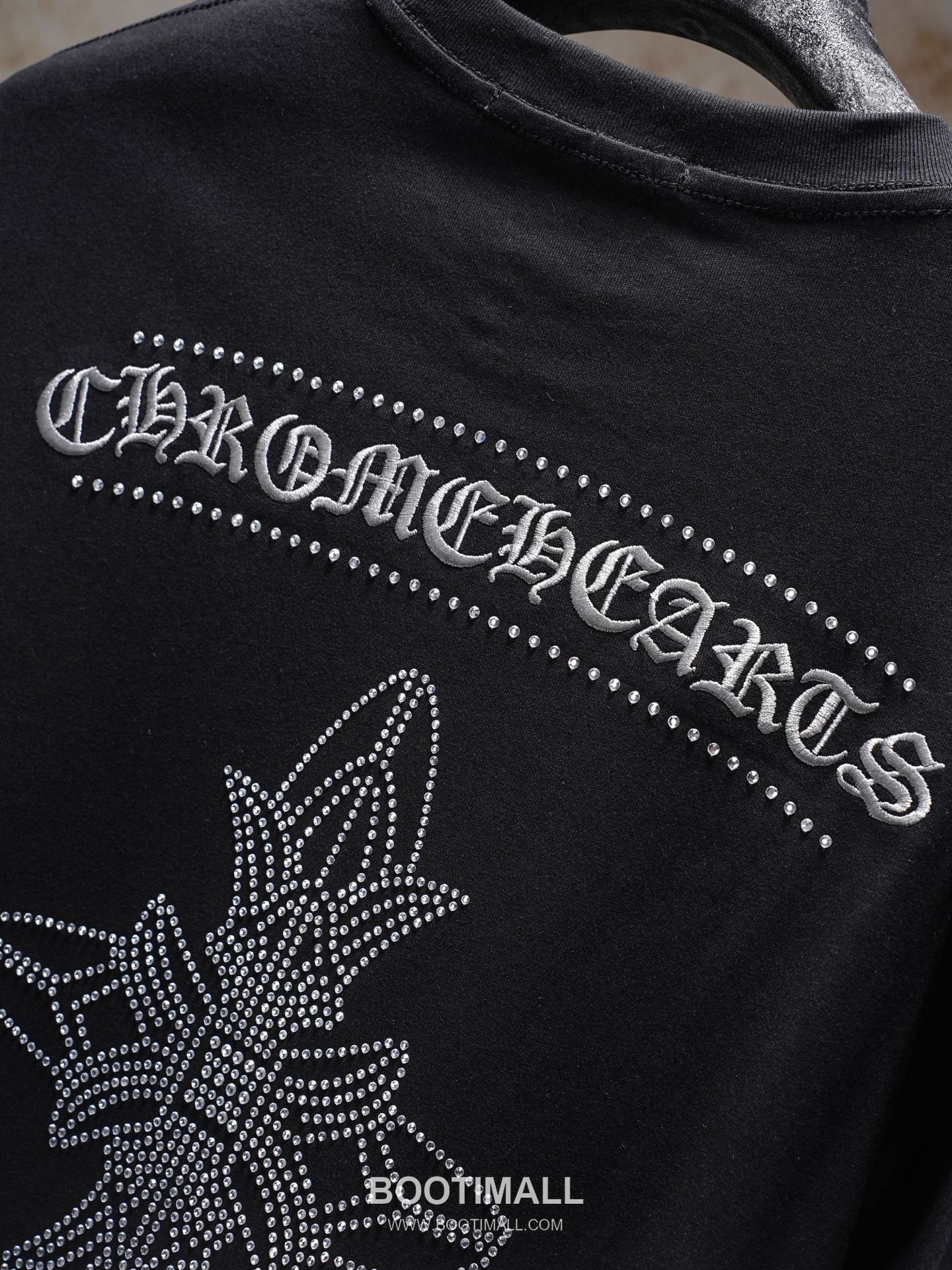 Chrome Hearts 2026 S/S Cotton Horseshoe Embroidered Crystal T-Shirt 크롬하츠 2026SS 코튼 말굽 자수 크리스탈 티셔츠 16