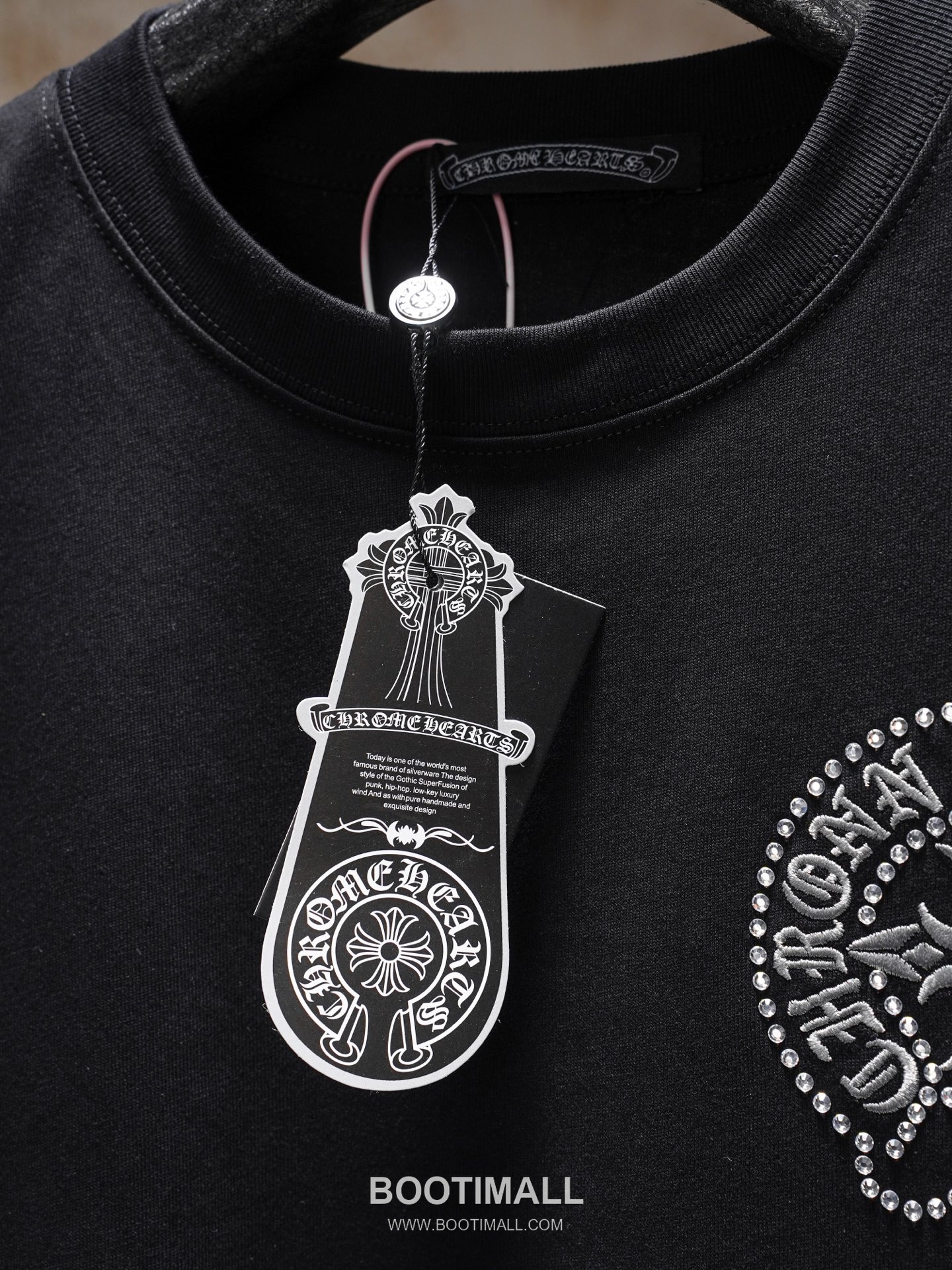 Chrome Hearts 2026 S/S Cotton Horseshoe Embroidered Crystal T-Shirt 크롬하츠 2026SS 코튼 말굽 자수 크리스탈 티셔츠 17