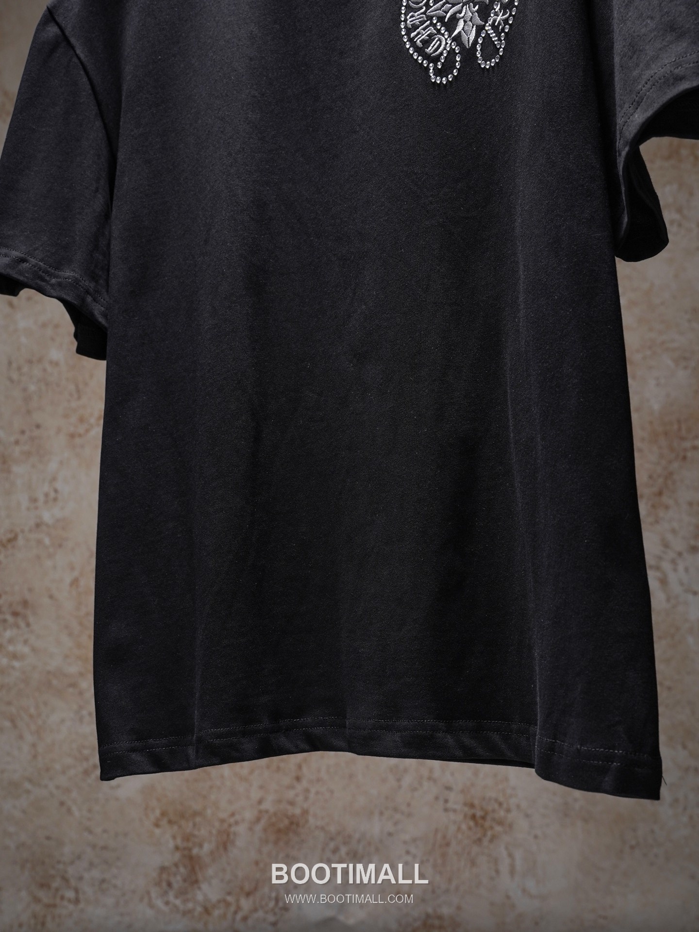 Chrome Hearts 2026 S/S Cotton Horseshoe Embroidered Crystal T-Shirt 크롬하츠 2026SS 코튼 말굽 자수 크리스탈 티셔츠 19