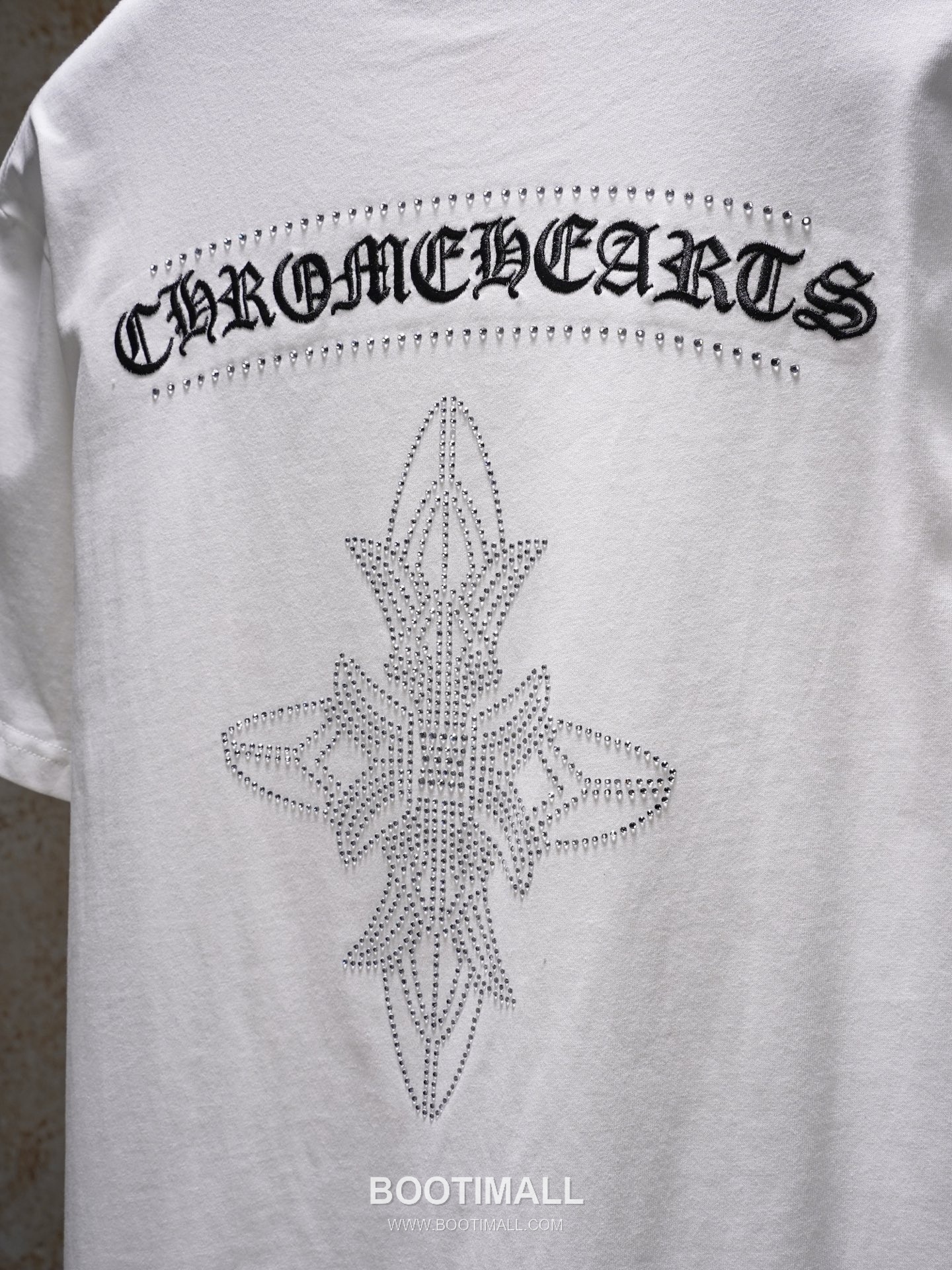 Chrome Hearts 2026 S/S Cotton Horseshoe Embroidered Crystal T-Shirt 크롬하츠 2026SS 코튼 말굽 자수 크리스탈 티셔츠 11