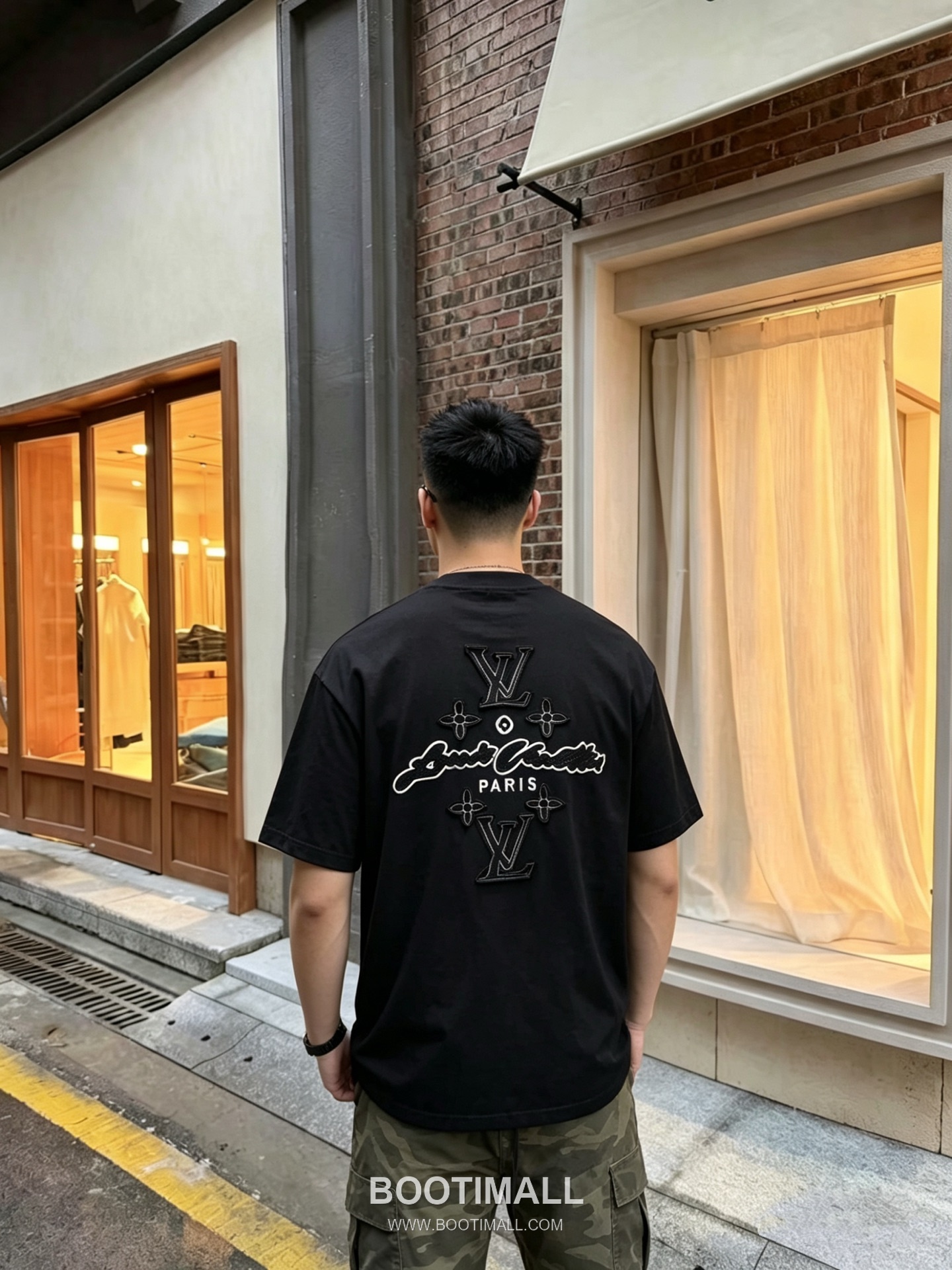 Louis Vuitton 2026 S/S Cotton Patch Embroidered Logo T-Shirt 루이비통 2026SS 코튼 패치 자수 로고 티셔츠 1