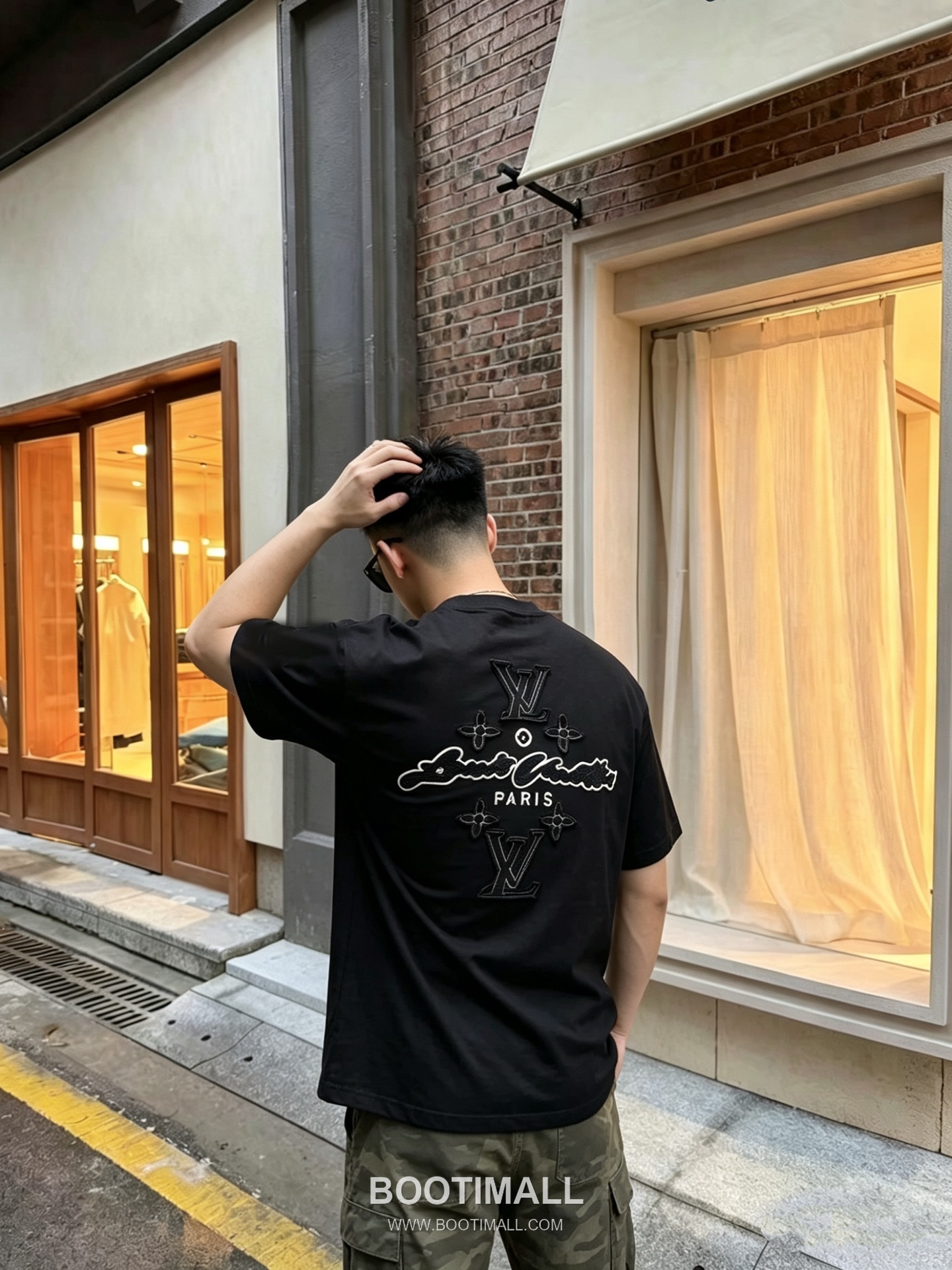 Louis Vuitton 2026 S/S Cotton Patch Embroidered Logo T-Shirt 루이비통 2026SS 코튼 패치 자수 로고 티셔츠 2