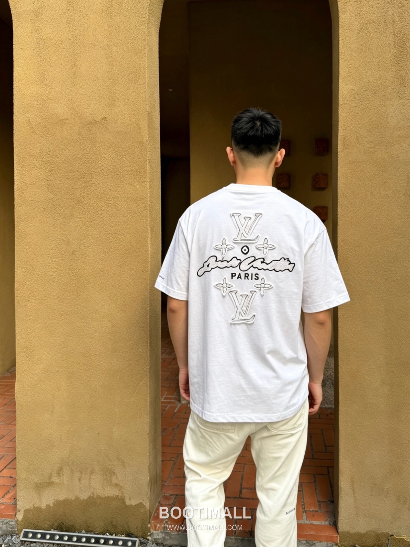 Louis Vuitton 2026 S/S Cotton Patch Embroidered Logo T-Shirt 루이비통 2026SS 코튼 패치 자수 로고 티셔츠 4